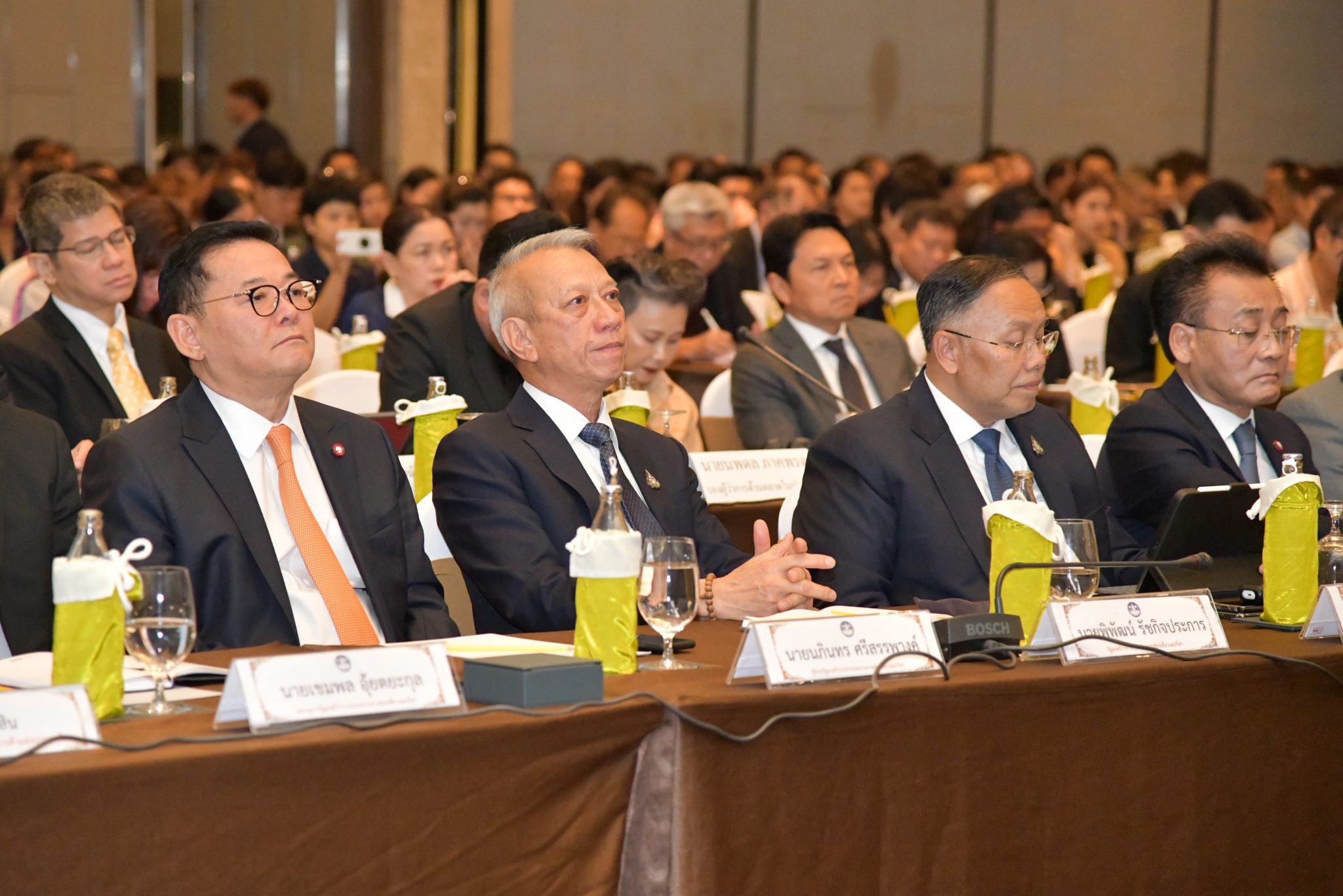 "รมว.พิพัฒน์" ประชุมร่วมภาครัฐเอกชนด้านท่องเที่ยว รองรับผลกระทบไวรัสโคโรนา (“COVID-19”)