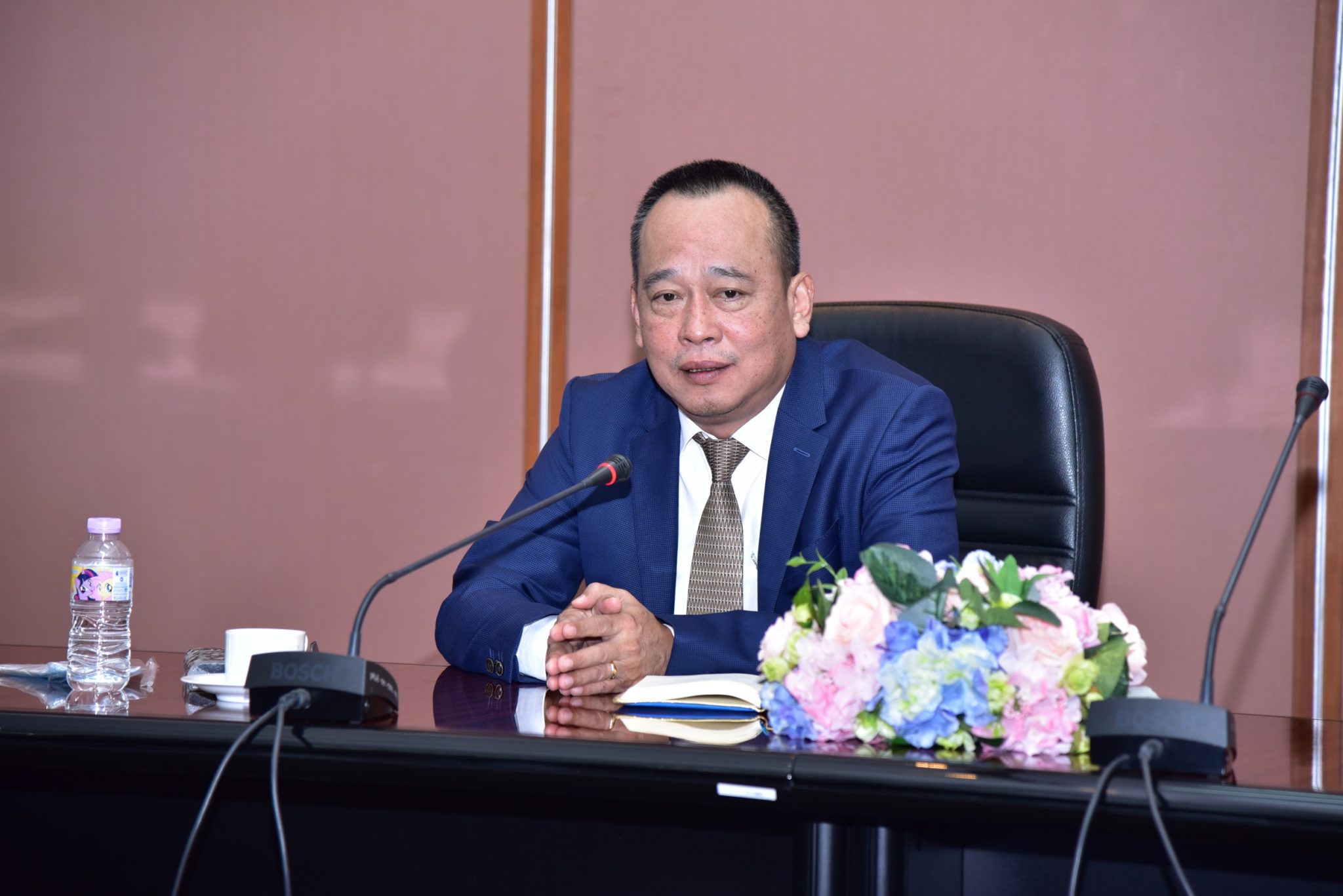 "ทย." ประชุมติดตามสถานการณ์การเฝ้าระวังในการคัดกรองผู้โดยสาร เพื่อป้องกันไวรัสโคโรนา 2019 (COVID-19 )ของท่าอากาศยาน