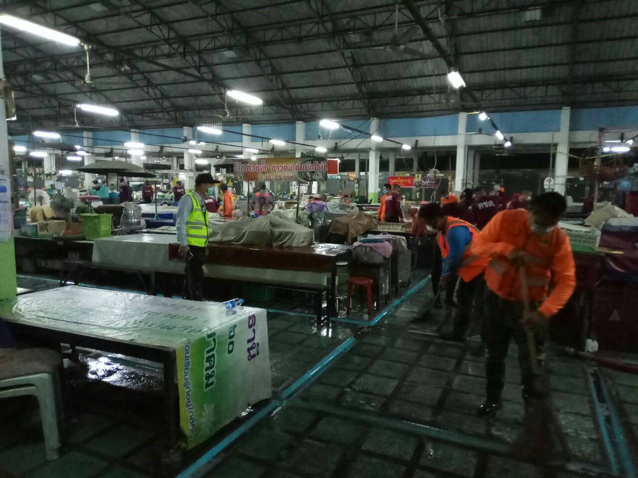 กรมทางหลวงชนบท นำเจ้าหน้าที่ เข้าร่วมกิจกรรม ทำความสะอาด ล้างเมือง จ.อุบลราชธานี เฝ้าระวังการแพร่ระบาด สู้ โควิด – 19