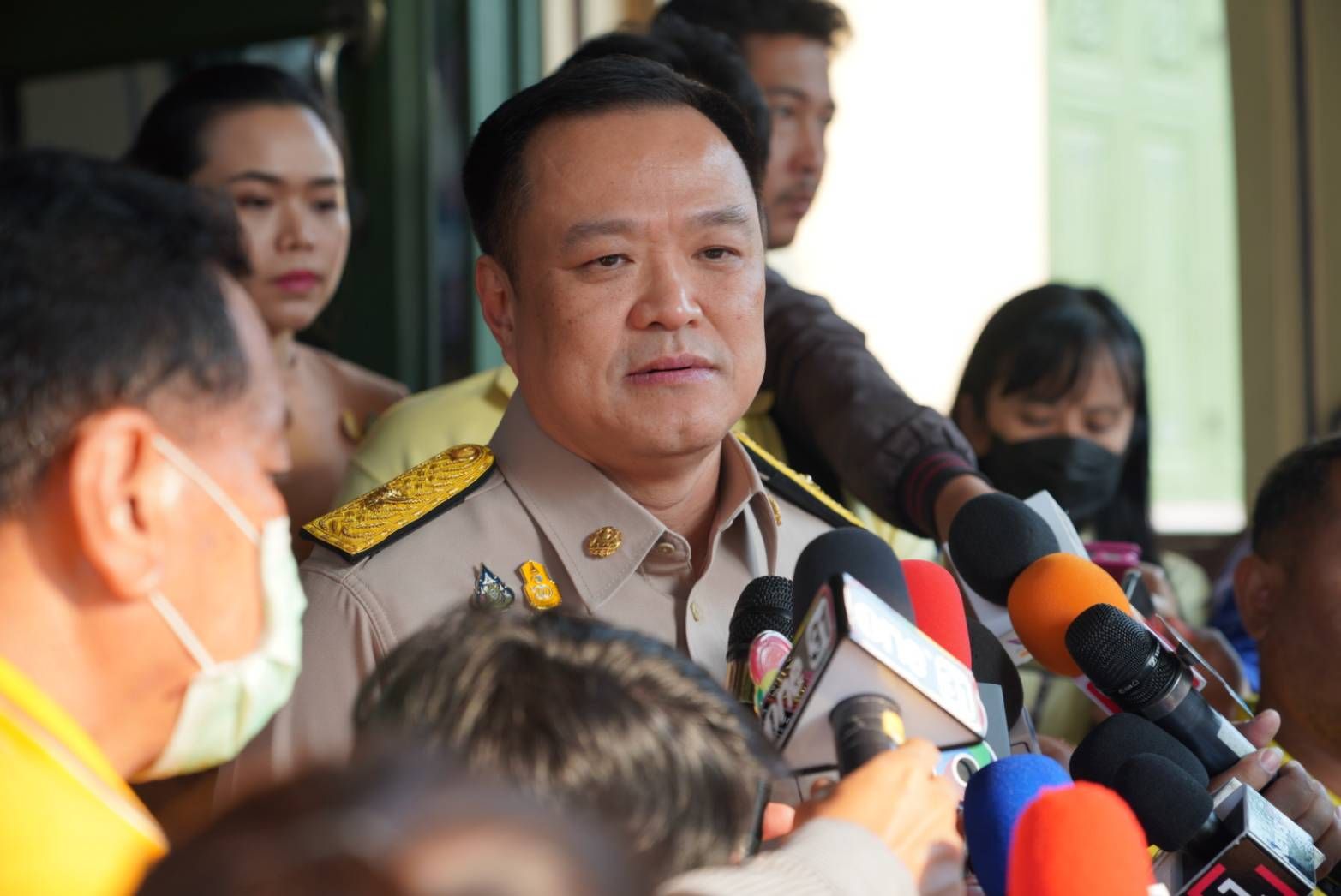 "อนุทิน" เผย สต็อกยาไทย เพียงพอรับมือ Covid-19 ระบาด แจง กรณีผู้เสียชีวิต ยังไม่ทราบสาเหตุที่ชัดเจน ต้องรอผลสรุปคณะนักวิชาการ สธ.