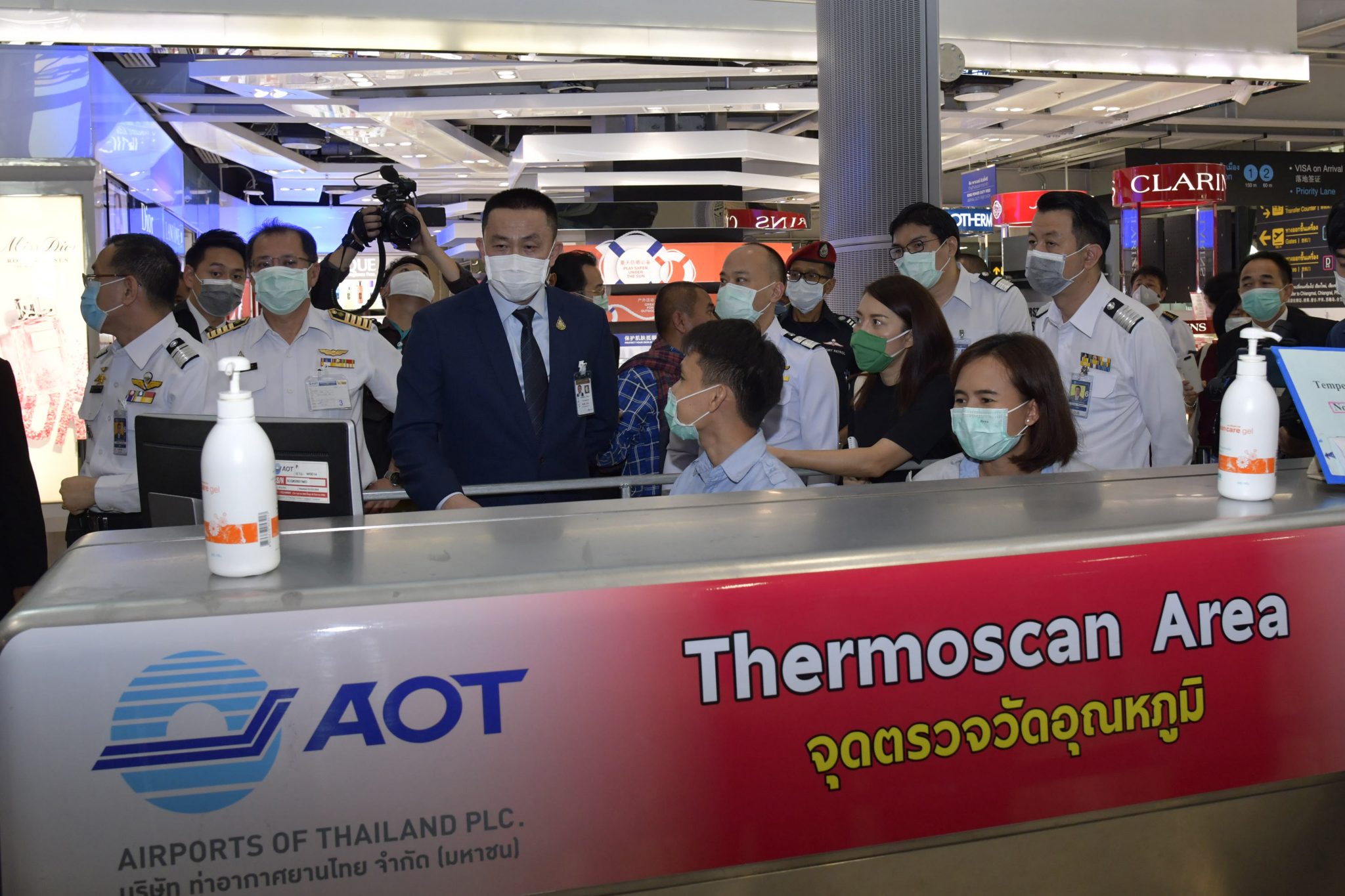 ทอท. เพิ่มจุดตรวจคัดกรองผู้โดยสารขาออก ณ ท่าอากาศยาน 6 แห่ง แนะเผื่อเวลาเดินทาง หวั่นผู้โดยสารตกเครื่อง