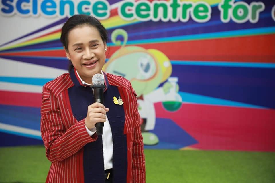 ครูพี่โอ๊ะยกนิ้วให้ชาว กศน.ร่วมด้วยช่วยกันจัดกิจกรรมป้องกันการแพร่โรคระบาด Covid-19 ในพื้นที่ จชต.