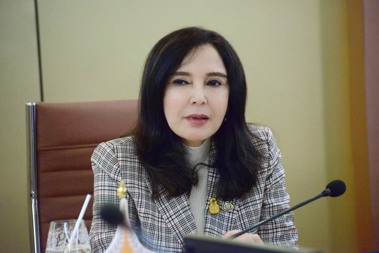 "มนัญญา" รมช.เกษตร พร้อมคณะ เข้าร่วมเพื่อติดตามงาน ในส่วนการดำเนินงานตามมติคณะกรรมการวัตถุอันตราย