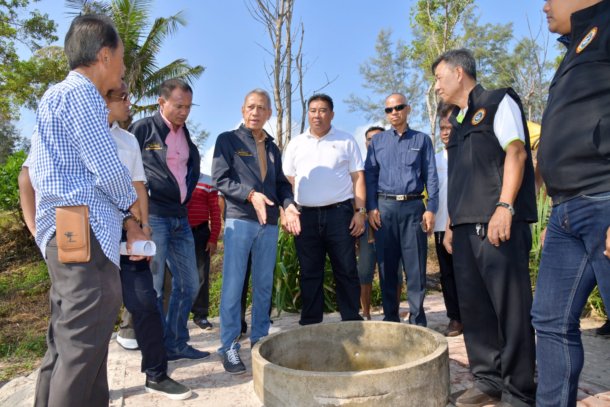 "รมว.พิพัฒน์" ลงพื้นที่สำรวจเนินทรายที่ใหญ่ที่สุดในประเทศไทย (Sand Dunes) จังหวัดชุมพร