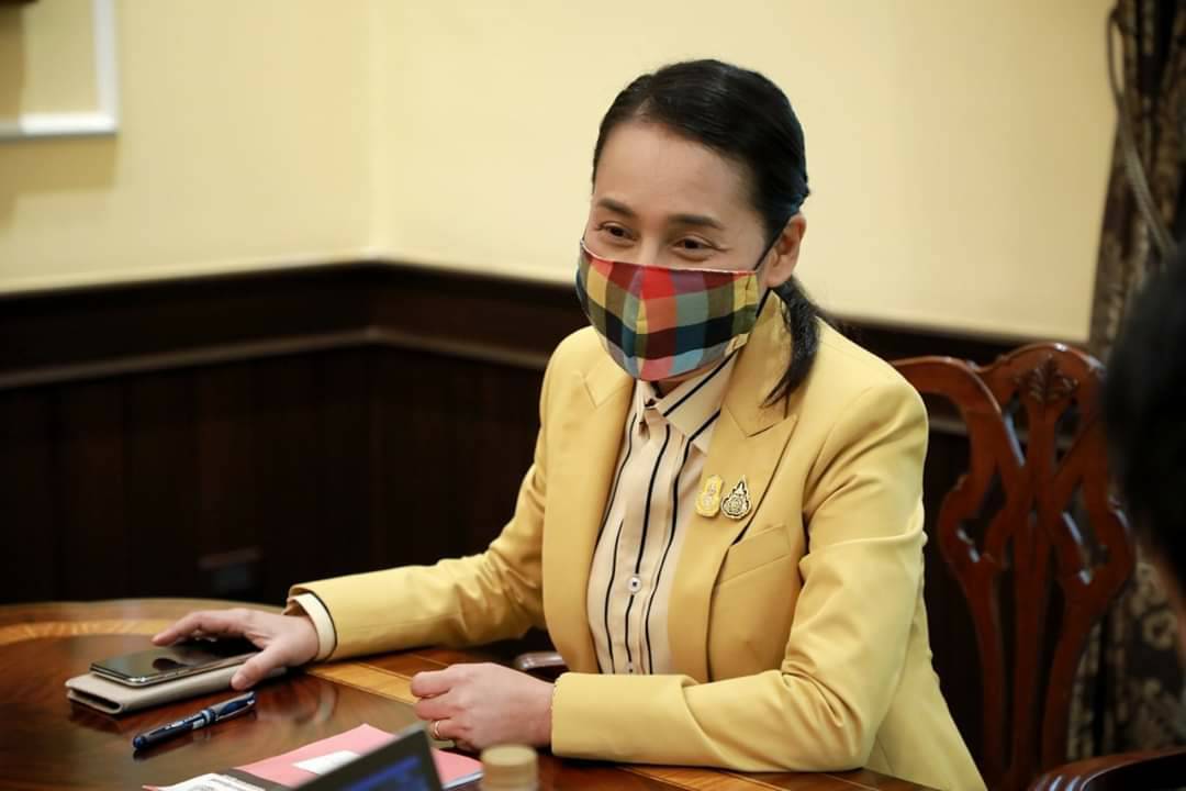 "รมช.กนกวรรณ" ปลื้ม ! กศน.จังหวัดกลุ่มสามเหลี่ยมมรกต นำนโยบายสู่การช่วยเหลือประชาชน-เตรียมพร้อมรับมือสถานการณ์โควิด-19 และเลื่อนเปิดภาคเรียน