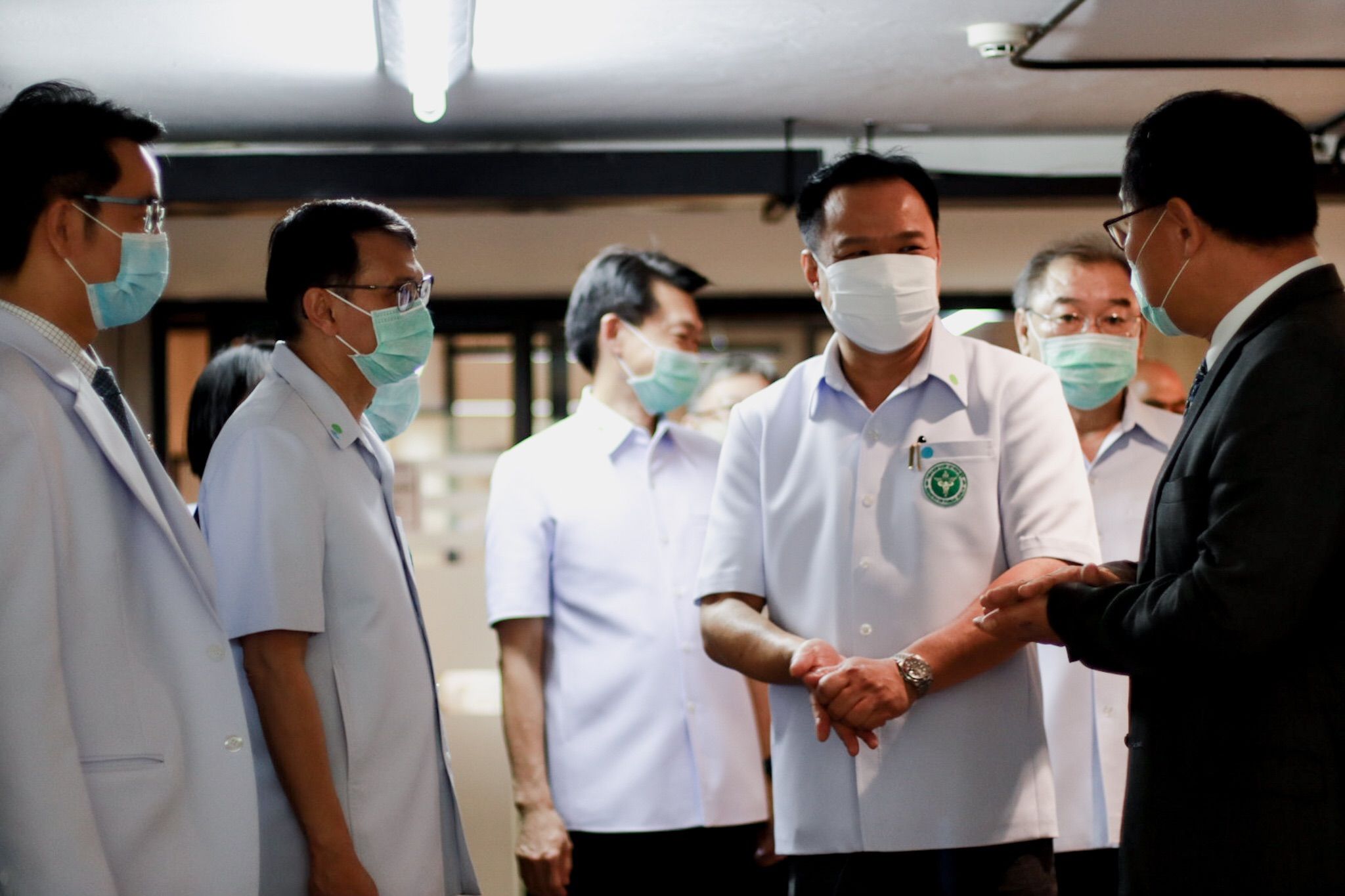 “อนุทิน” ปลื้ม “ร.พ.ธรรมศาสตร์” ผลิต นวัตรกรรมสู้ Covid-19 ตั้งเป้าเร่งการผลิตใช้ทุกโรงพยาบาล