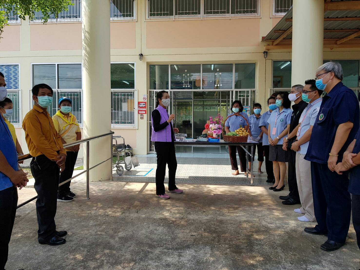 "รมช.กนกวรรณ" ลงพื้นที่เยี่ยมให้กำลังใจ นศ.กศน.-ผู้สูงอายุ-ด่านตรวจ-รพ.สต. อย่างต่อเนื่อง