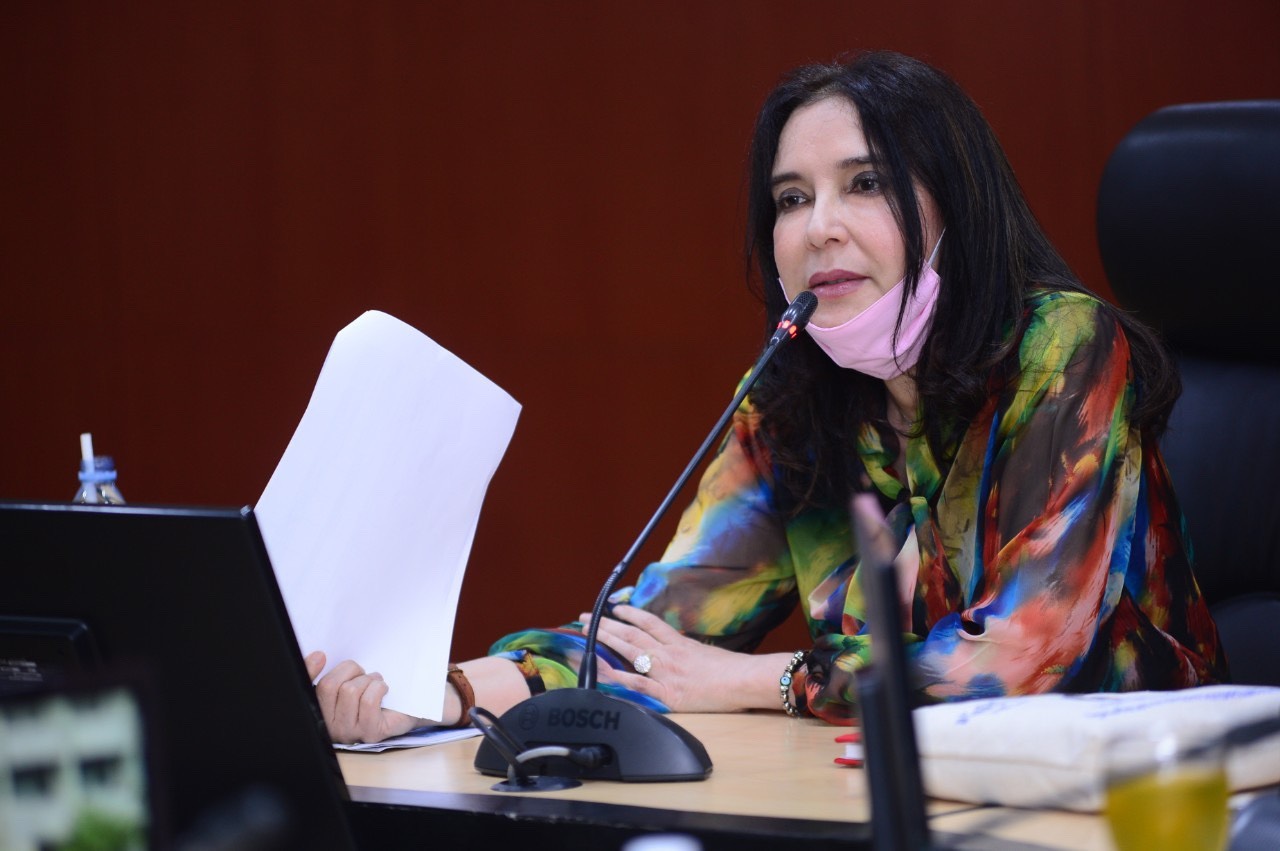 "รมช.มนัญญา" สั่งตรง อ.ส.ค. ลดราคานม 25% บรรเทาเกษตรผู้เลี้ยงโคนม