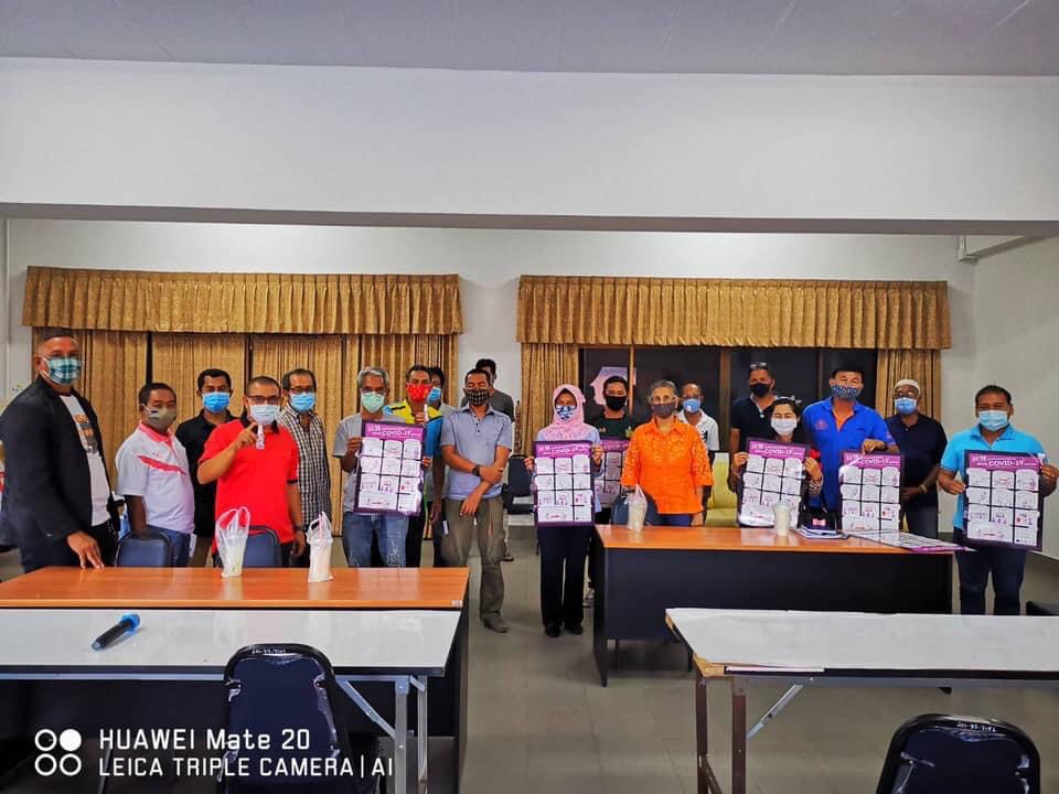 ‘พญ.เพชรดาว’ ถก! แลกเปลี่ยนและรับฟังการป้องกัน Covid19 ชื่นชม ประธานชุมชน ทำงานจิตอาสา เสียสละ แม้ไร้เงินเดือน!