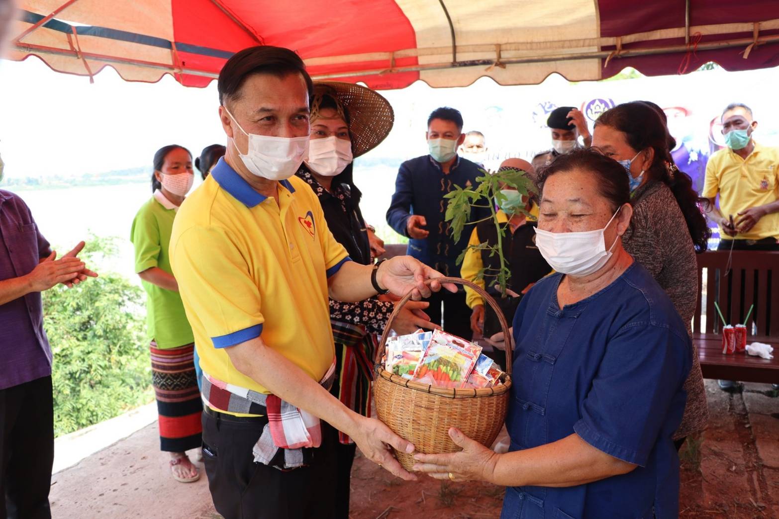 มท.3 ลงพื้นที่บึงกาฬ ตรวจเยี่ยมโครงการปลูกผักสวนครัว สร้างความมั่นคงทางอาหาร