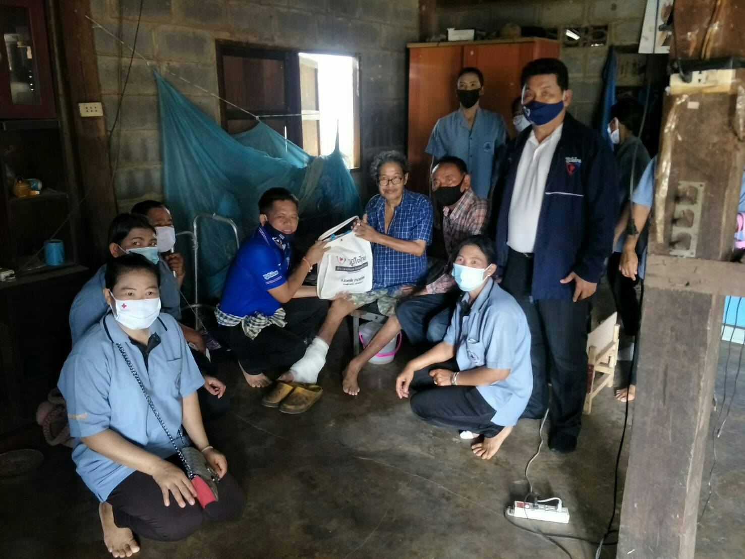 "ส.ส.พรชัย" ลงพื้นที่ทั้ง 12 หมู่บ้าน ต.เฉลียง อ.ครบุรี จ.นครราชสีมา เยี่ยมและให้กำลังใจชาวบ้าน ผู้ยากไร้ ผู้พิการ และผู้ป่วยติดเตียง