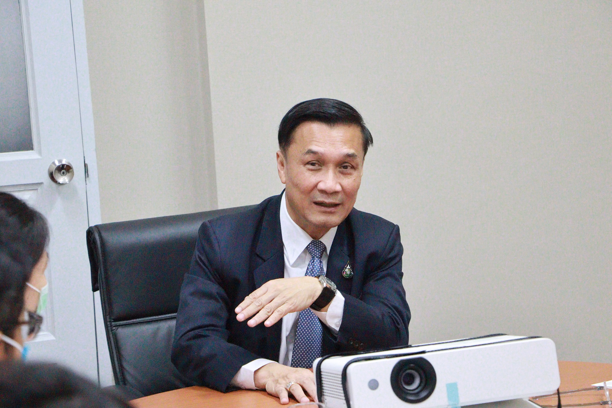 มท.3 ร่วมหารือข้อกฎหมายควบคุมอาคารฯ กับคณะทำงานกรมโยธาธิการและผังเมือง