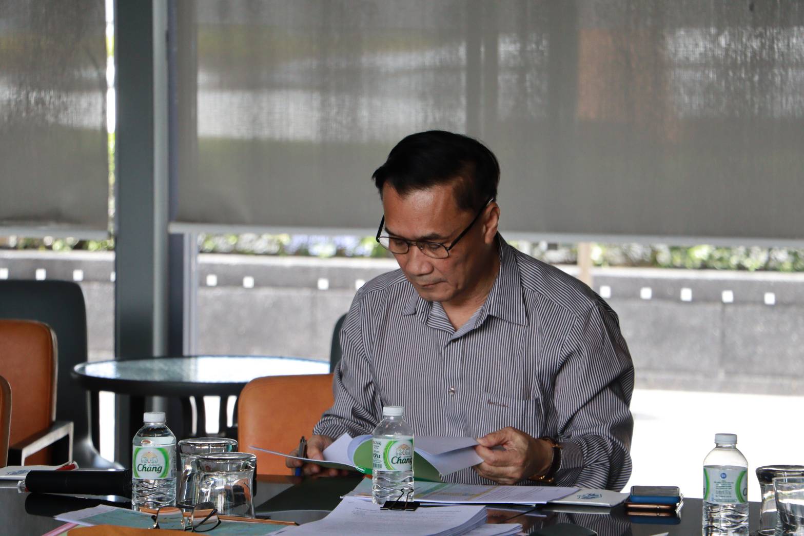 มท.3 "ทรงศักดิ์ ทองศรี" ร่วมประชุมแก้ไขปัญหาการขาดแคลนน้ำสำหรับผลิตน้ำประปาเพื่อการอุปโภค-บริโภค ในเขตเมืองบุรีรัมย์