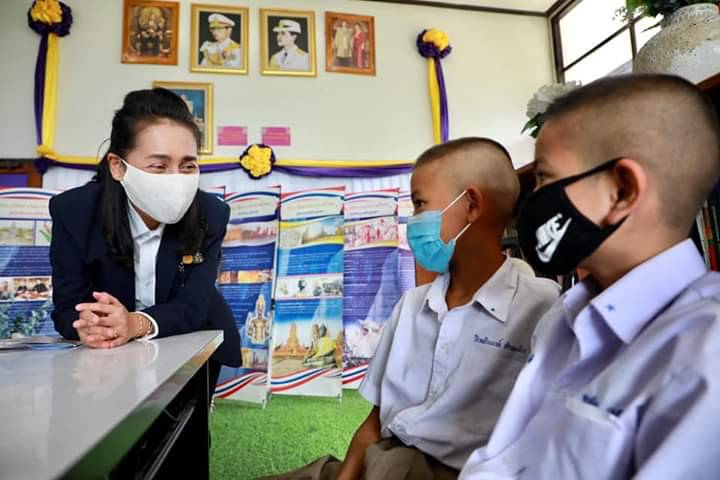 เสมา3 "ดร.กนกวรรณ" เยี่ยมชมห้องสมุด "เฉลิมราชกุมารี" อำเภอปากช่อง ที่ตั้งอยู่ในสถาบันการศึกษาและพัฒนาต่อเนื่องสิรินธร แห่งเดียวในไทย