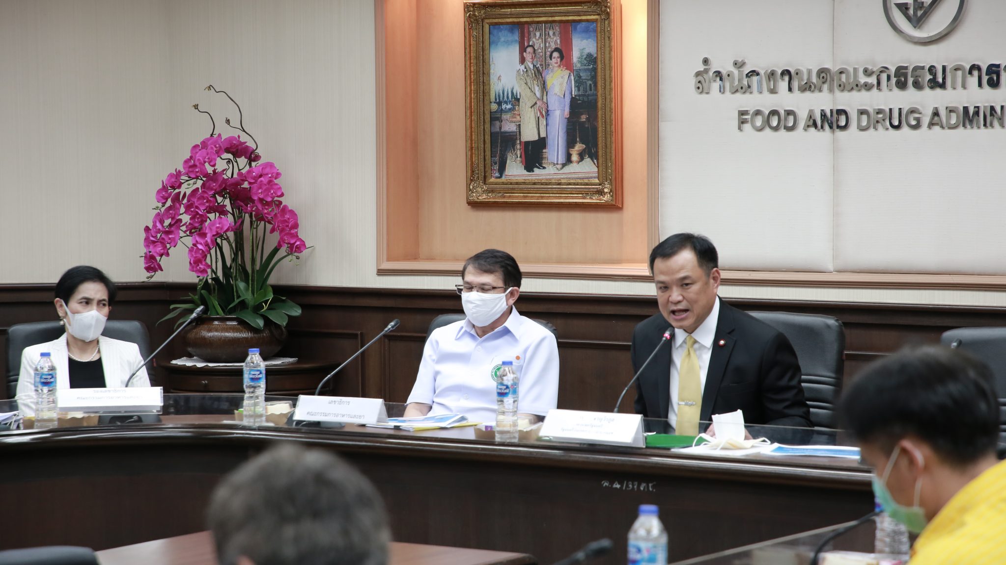 โควิดซา เดินหน้าต่อ ผลักดันกัญชาเสรีทางการแพทย์