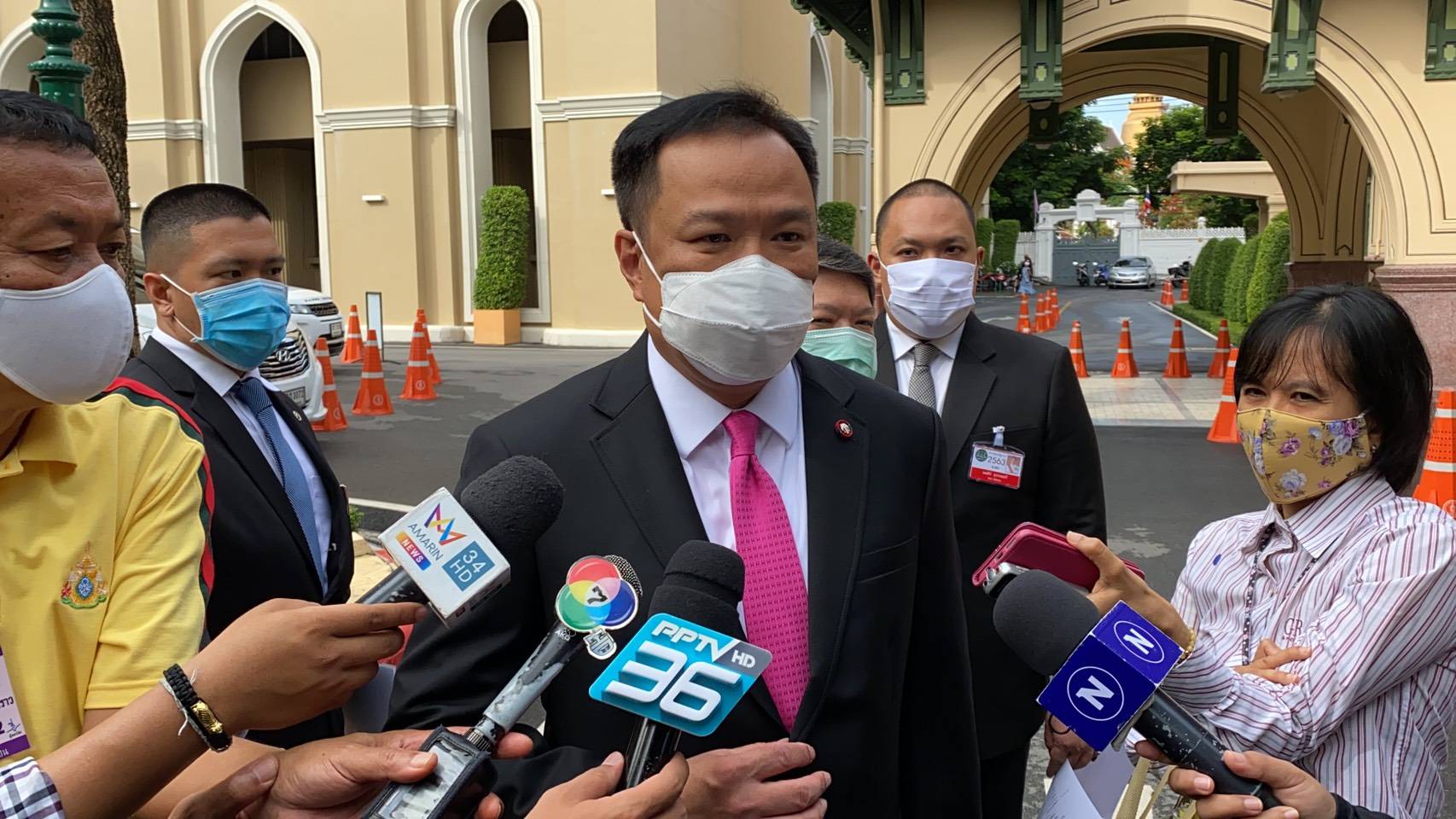 "อนุทิน" เทงบเร่งวิจัยวัคซีนโควิด-19 หนุนแนวทางพึ่งพาตัวเอง ย้ำ พร้อมเป็นอาสาสมัครทดลองวัคซีนเข็มแรก