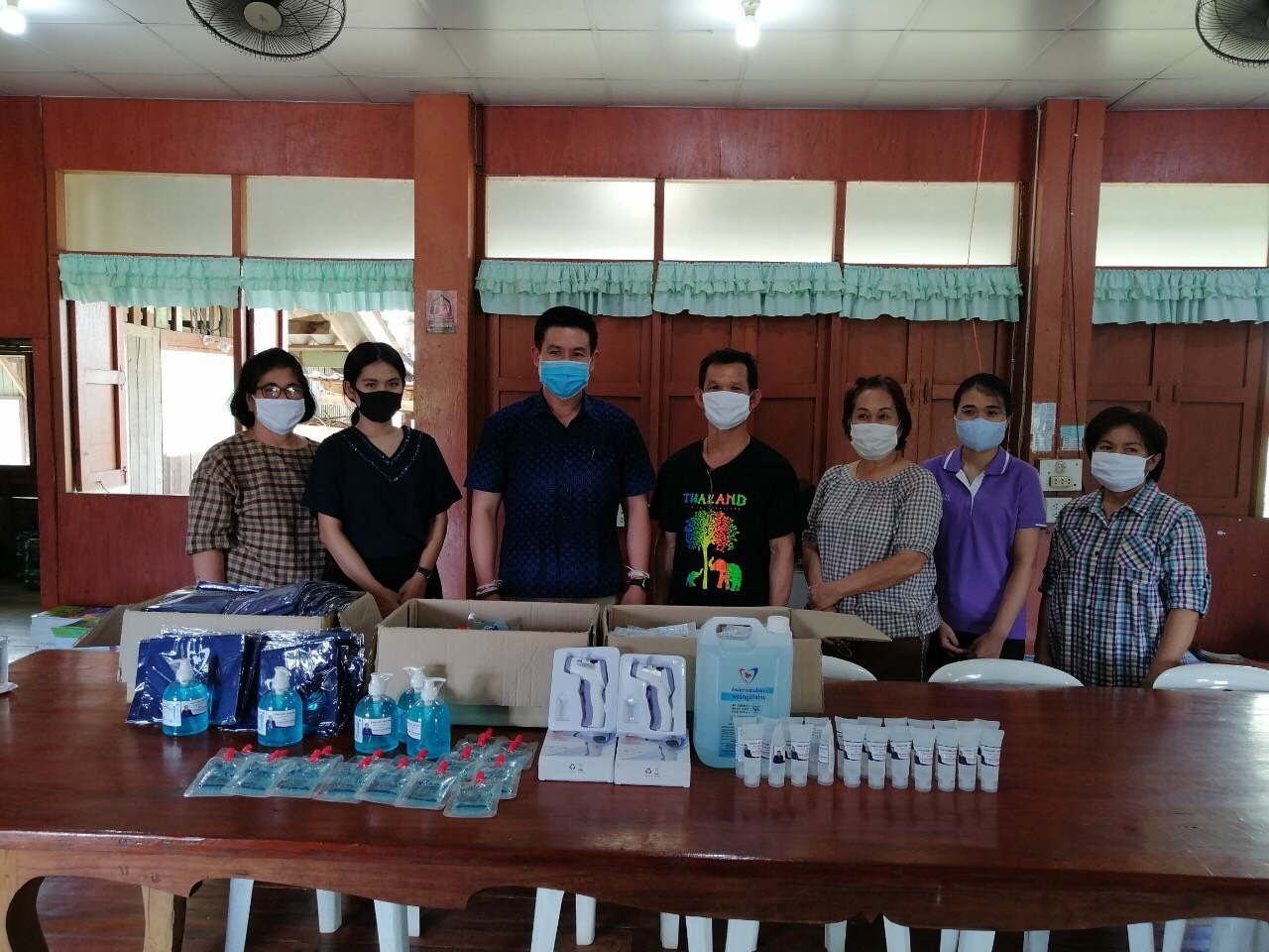 "ส.ส.เอกการ" ห่วงใยเยาวชน โดยมอบอุปกรณ์ป้องกันโควิด-19 ให้แก่โรงเรียนหนองม่วงไข่(ม่วงไข่วิทยาคาร) เพื่อป้องกันในช่วงเปิดภาคเรียน 1 ก.ค. นี้