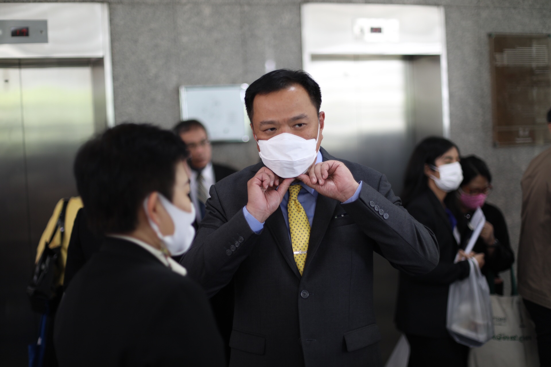 “อนุทิน” ชวนประชาชน “ใส่หน้ากาก” ป้องกันโควิด-19