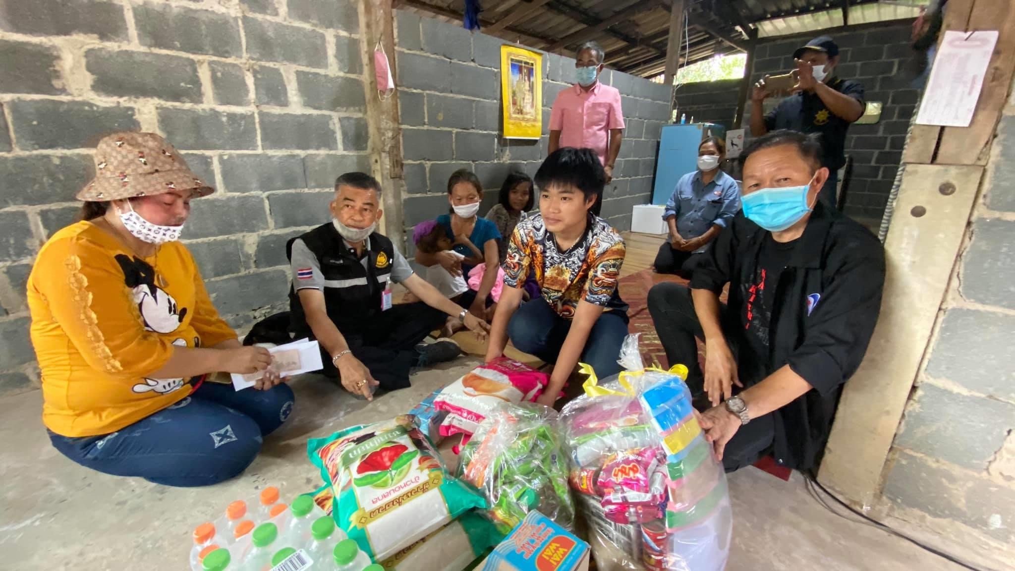 ‘ดร.สฤษดิ์’ ส.ส.ปราจีนบุรี ปรับปรุงบ้านให้ผู้ป่วยมะเร็ง ต.แก่งดินสอ เพื่ออำนวยความสะดวกและเพิ่มความปลอดภัย