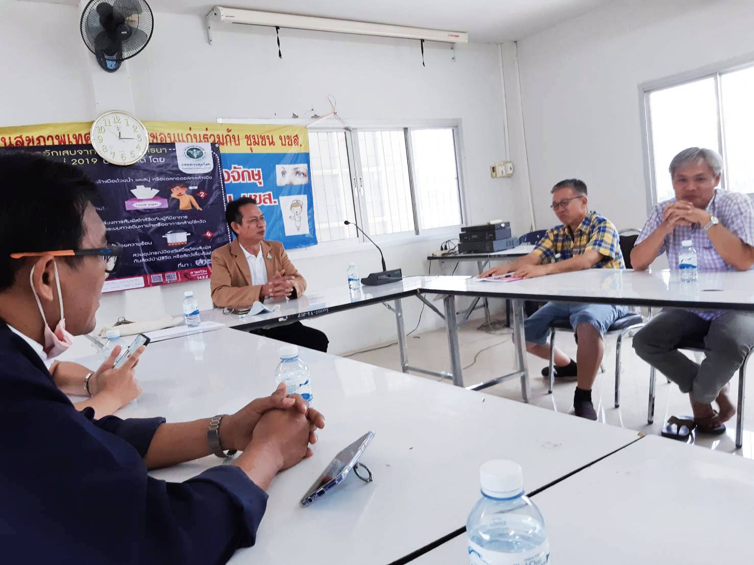 ‘ส.ส. ฐิตินันท์’ ถก หารือตัวแทน ชุมชน บขส.1. เพื่อหาแนวทางในการขอเปิดใช้สถานีขนส่ง ภายหลังถูกสั่งปิดการใช้งาน