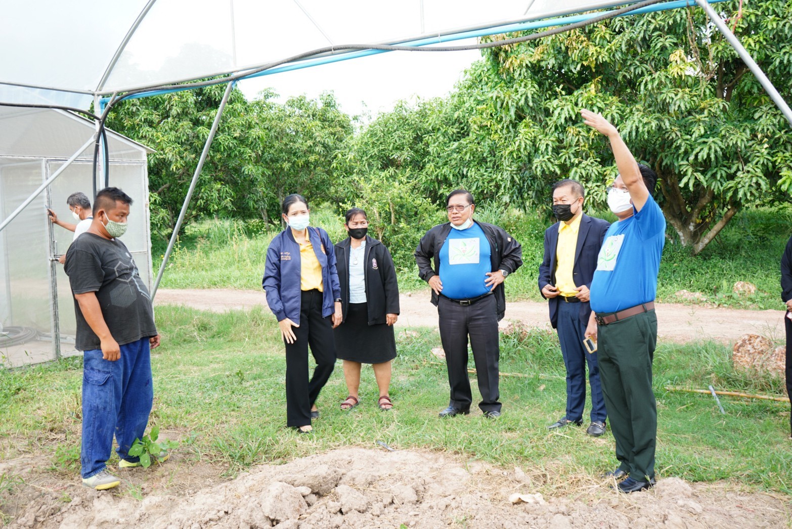 "ภูมิใจไทย" ผนึกกำลัง ลงพื้นที่เยี่ยมชมแปลงเกษตรอินทรีย์ และสำรวจโรงเรือน จ.ปราจีนบุรี พร้อมเดินหน้าขับเคลื่อนนโยบายพรรคภูมิใจไทย เกี่ยวกับพืชผลทางการเกษตร (กัญชาเพื่อทางการแพทย์) อย่างต่อเนื่อง