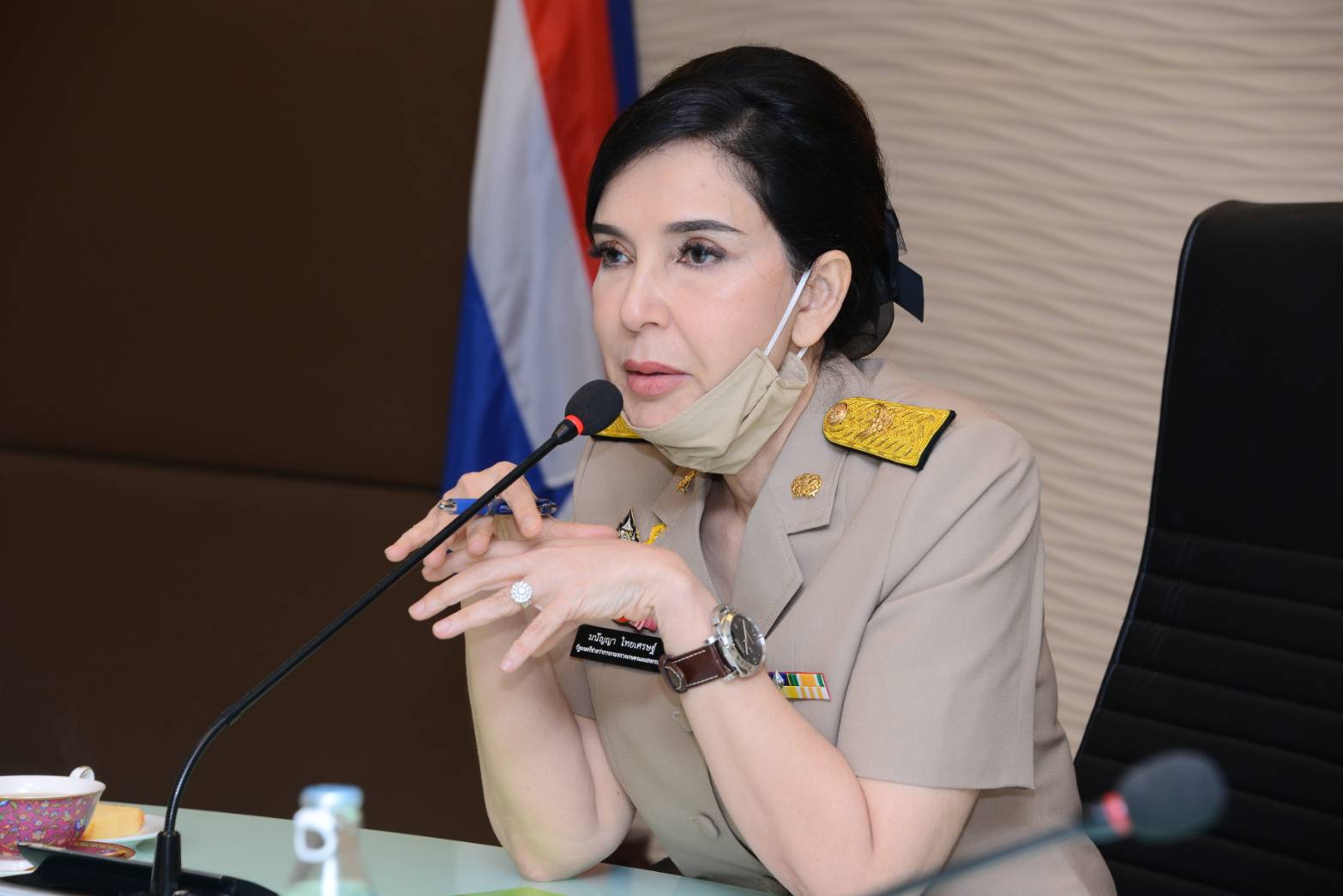 ก.เกษตรฯ เล็งปลดล็อกพืชสมุนไพร 13 ชนิด ให้เป็นวัตถุอันตรายชนิดที่ 1 เพื่อส่งเสริมสนับสนุนเกษตรกรและชุมชนใช้สารสกัดธรรมชาติจากพืชใช้ป้องกันกำจัดแมลง วัชพืช และโรคพืช