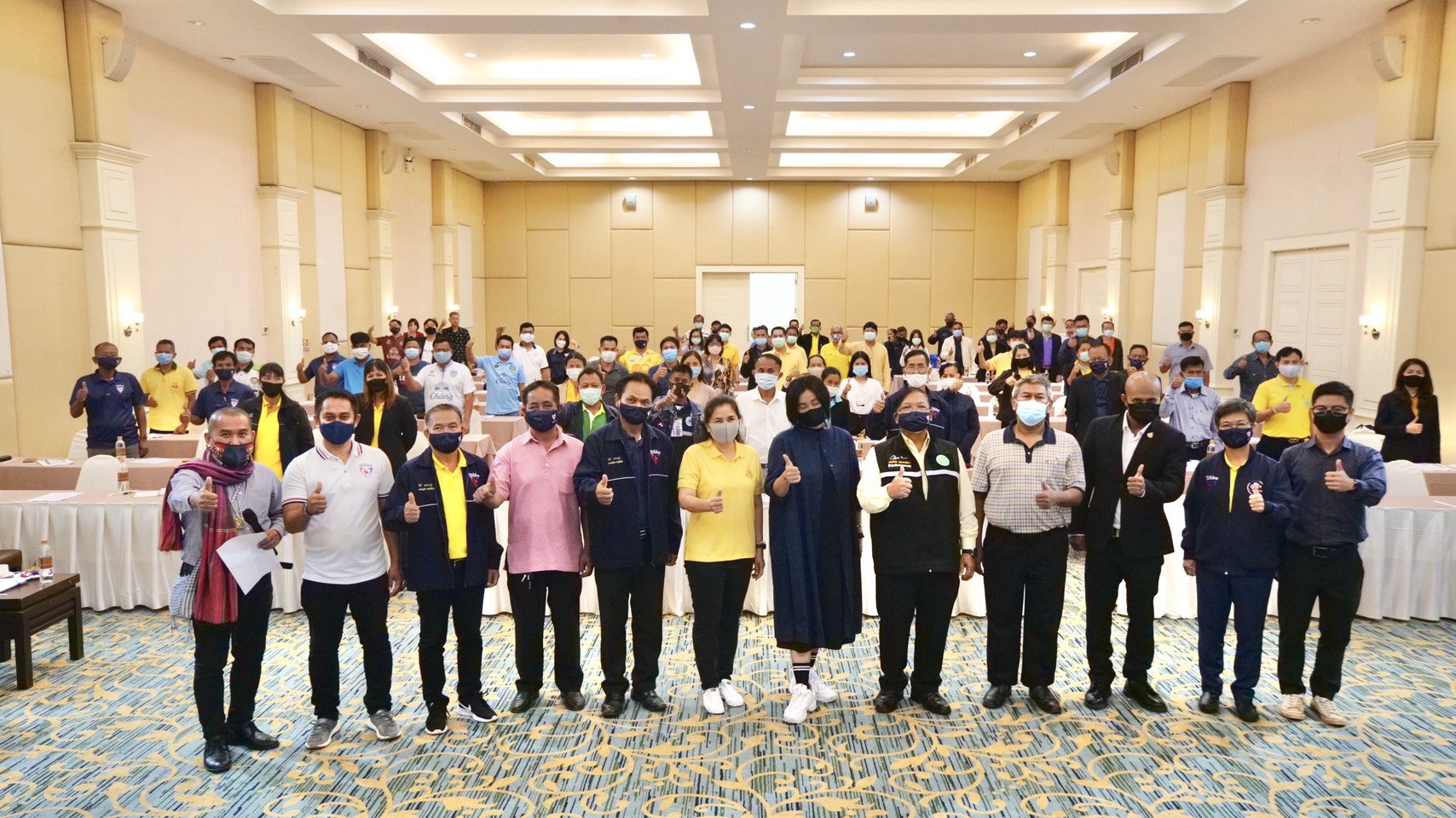 วิสาหกิจชุมชนร่วมมือกับรพ.สต.แห่อบรมกัญชาทางการเเพทย์ กับพรรคภูมิใจไทย