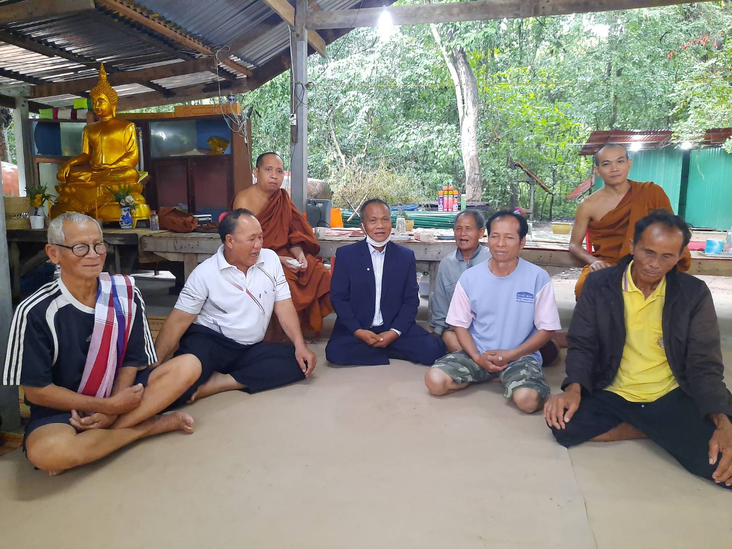 "ส.ส.สำลี รักสุทธี" พร้อมคณะ ร่วมเป็นประธาน งานทอดเทียนโฮม บ้านยาง ต.มิตรภาพ อ.แกดำ จ.มหาสารคาม