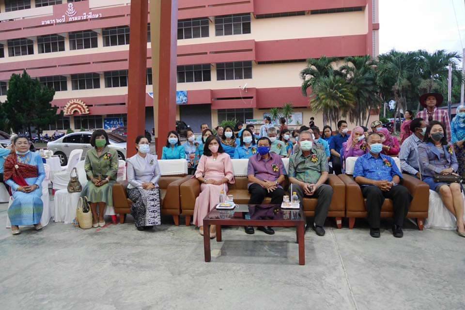 "พิบูลย์ รัชกิจประการ" ส.ส.สตูล ร่วมงานโครงการพัฒนาคุณภาพชีวิตสตรีสตูล ประจำปี 63 ภายใต้ “กิจกรรมสืบสานอนุรักษ์ ผ้าถิ่นไทย เนื่องในวันสตรีไทย” ณ หอประชุมวิทยาลัยเทคนิคสตูล อ.เมืองสตูล จ.สตูล