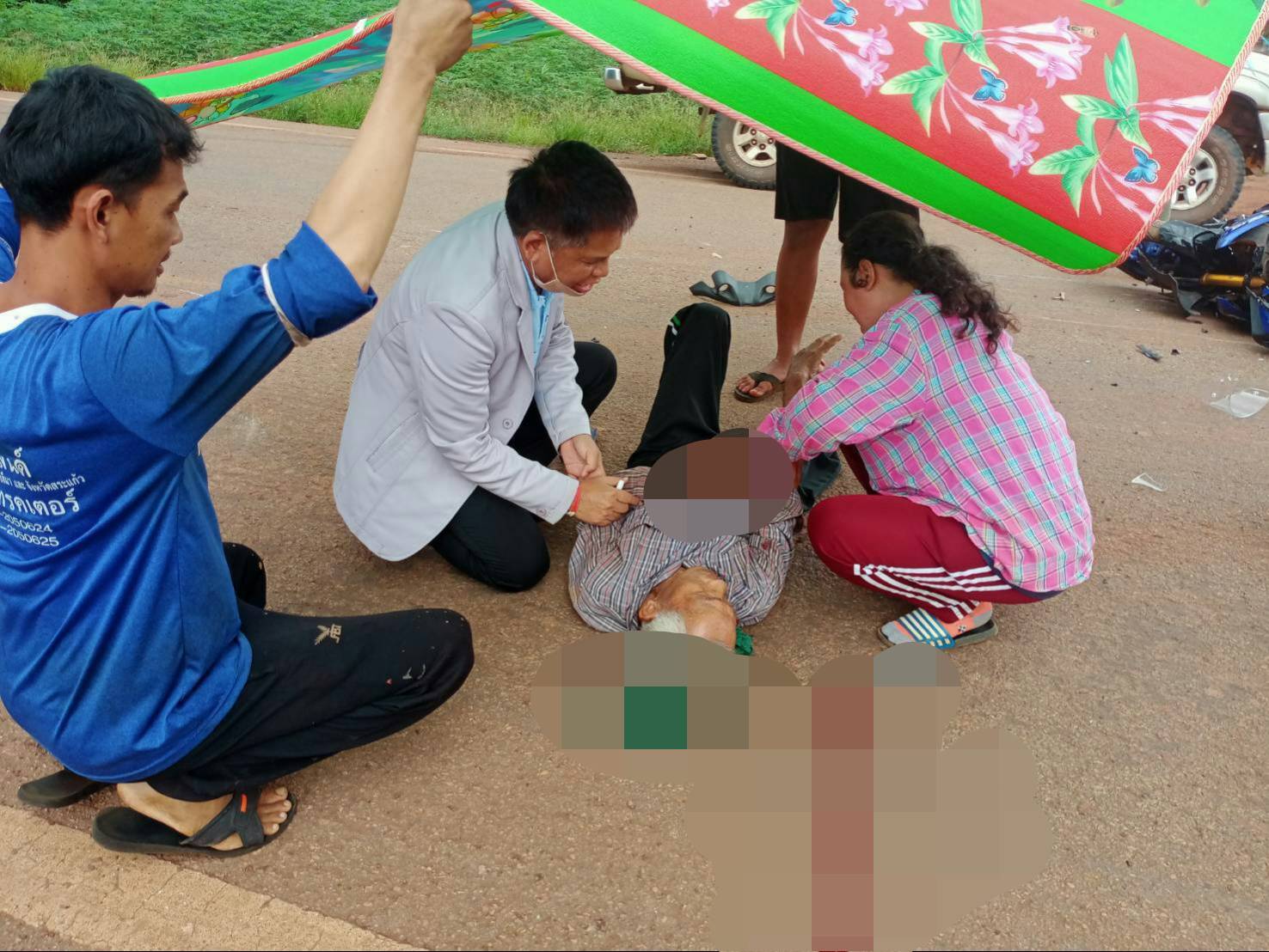 "ส.ส.พรชัย อำนวยทรัพย์" รุด ! ช่วยผู้ประสบอุบัติเหตุ ขณะเดินทางไปปฏิบัติงาน ณ บริเวณถนนสายอำเภอเสิงสาง-ตลาดดอนแขวน ต.สุขไพบูลย์ อ.เสิงสาง จ.นครราชสีมา