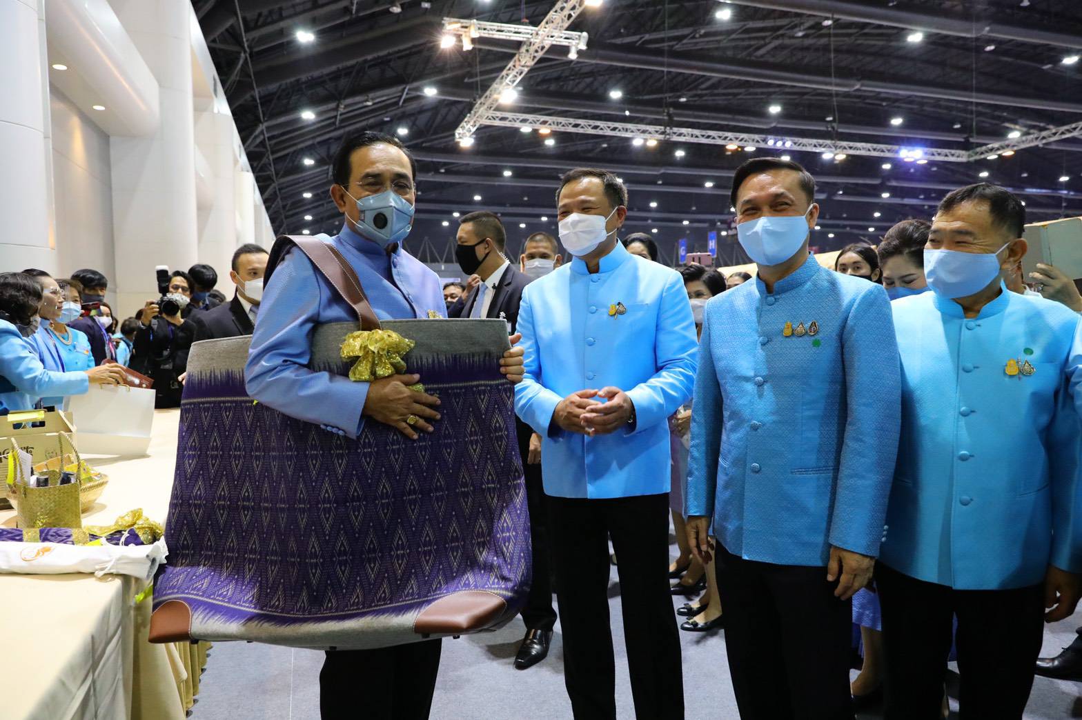 "มท.3" ร่วมเปิดงานศิลปาชีพ ประทีปไทย OTOP ก้าวไกลด้วยพระบารมี ปี 2563 ส่งเสริมสร้างงาน สร้างอาชีพ สร้างรายได้ ผู้ผลิต ผู้ประกอบการ และกระตุ้นเศรษฐกิจของประเทศ ณ อิมแพ็ค เมืองทองธานี