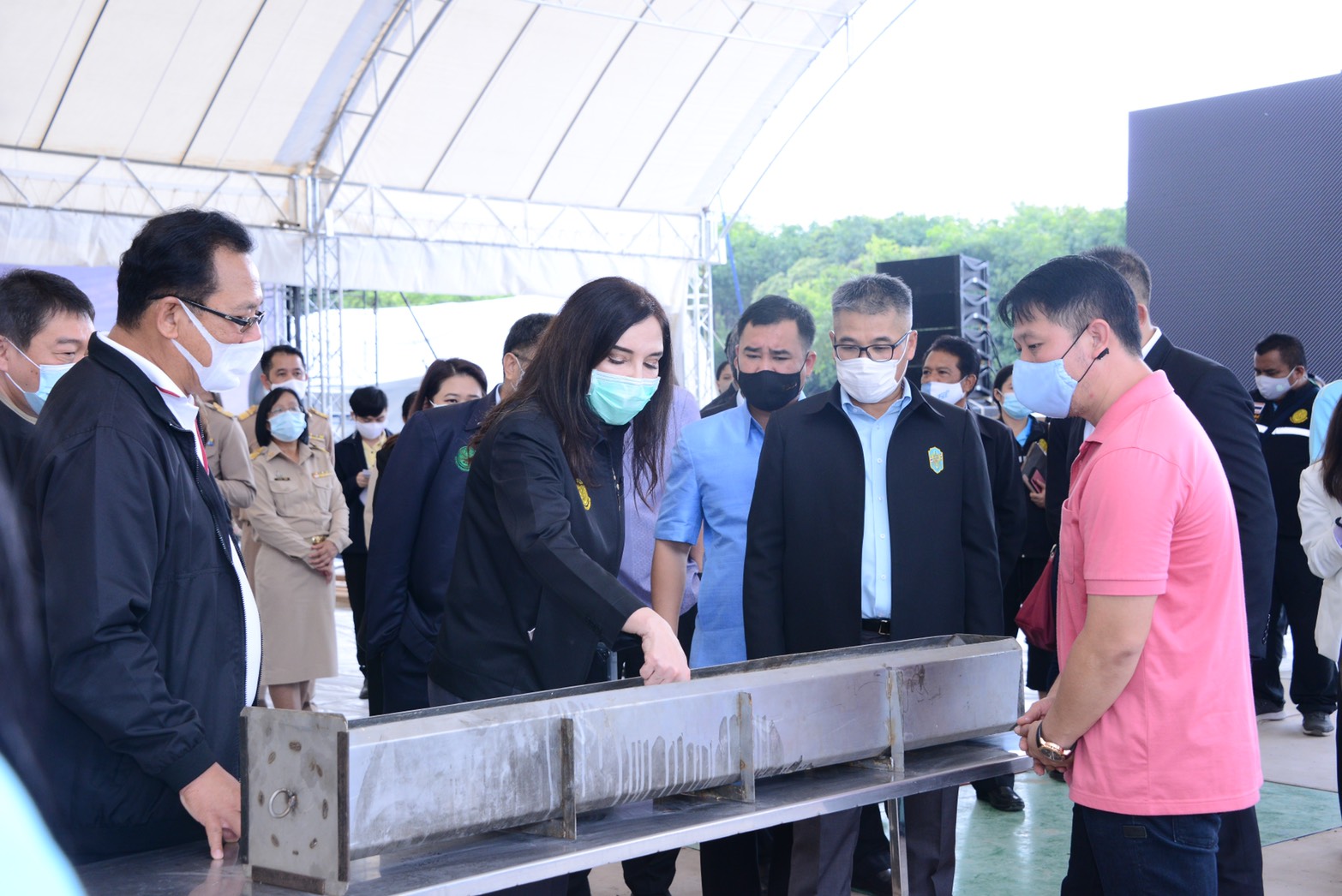 รมช.มนัญญา ดูความพร้อมการจัดงานโครงการนำร่องการนำยางพารามาใช้เพื่อปรับปรุงเพิ่มความปลอดภัยทางถนน เพื่อเตรียมต้อนรับนายกรัฐมนตรี 25 สิงหาคมนี้