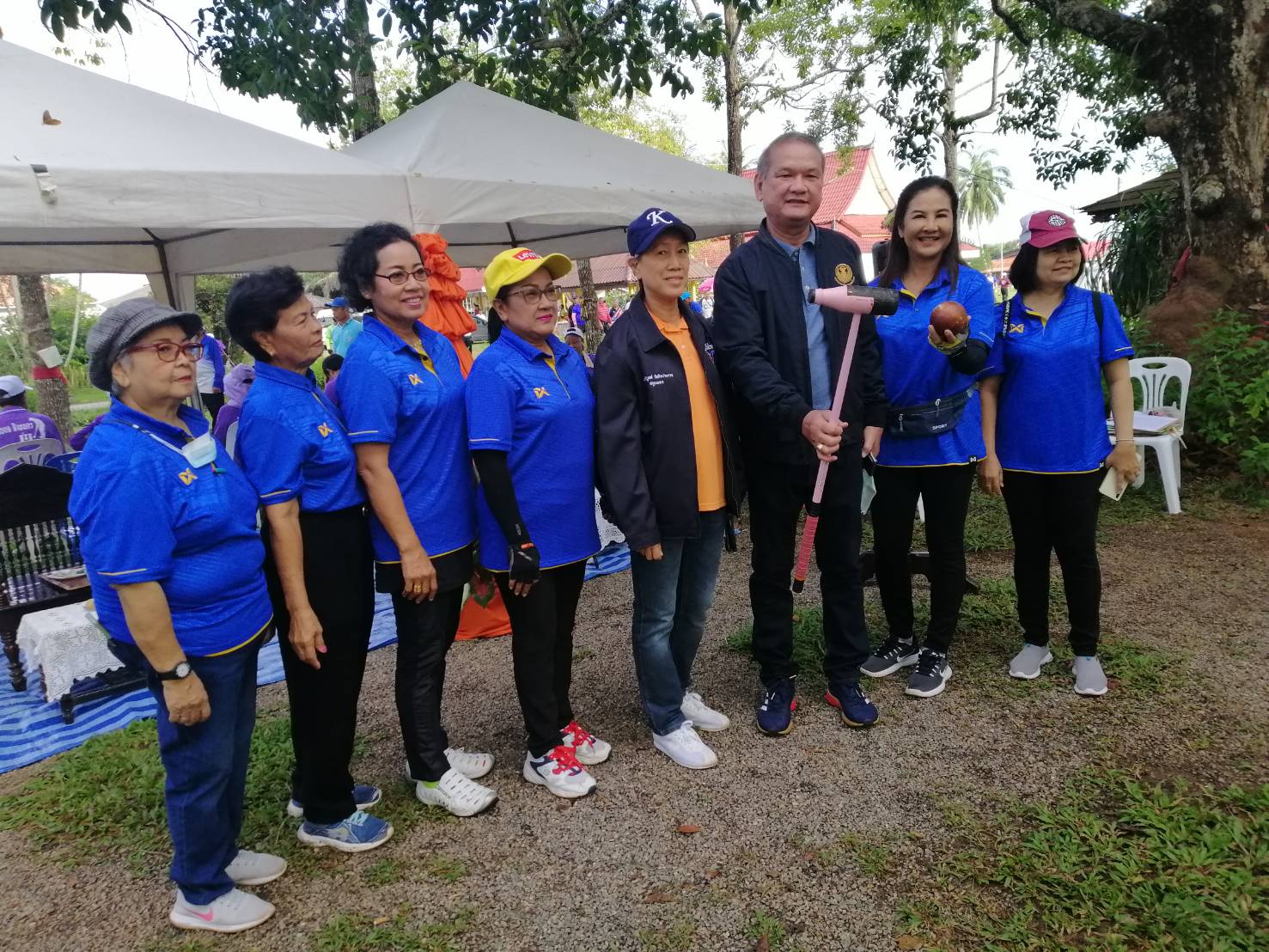 ส.ส.พิบูลย์ รัชกิจประการ ร่วมเปิดงานการแข่งขันวู๊ดบอล ณ สนามวัดหน้าเมือง ต.คลองขุด อ.เมือง จ.สตูล และร่วมบริจาคเงินทำถนนในกุโบร์ ต.เกตรี อ.เมือง จ.สตูล