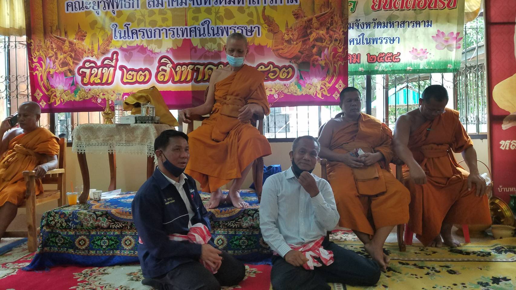 ‘ส.ส.สำลี’ ร่วมงานบุญธรรมะสัญจร และร่วมงานบุญทอดเทียนโฮม พร้อมมอบน้ำดื่มและปัจจัยในการทำบุญครั้งนี้