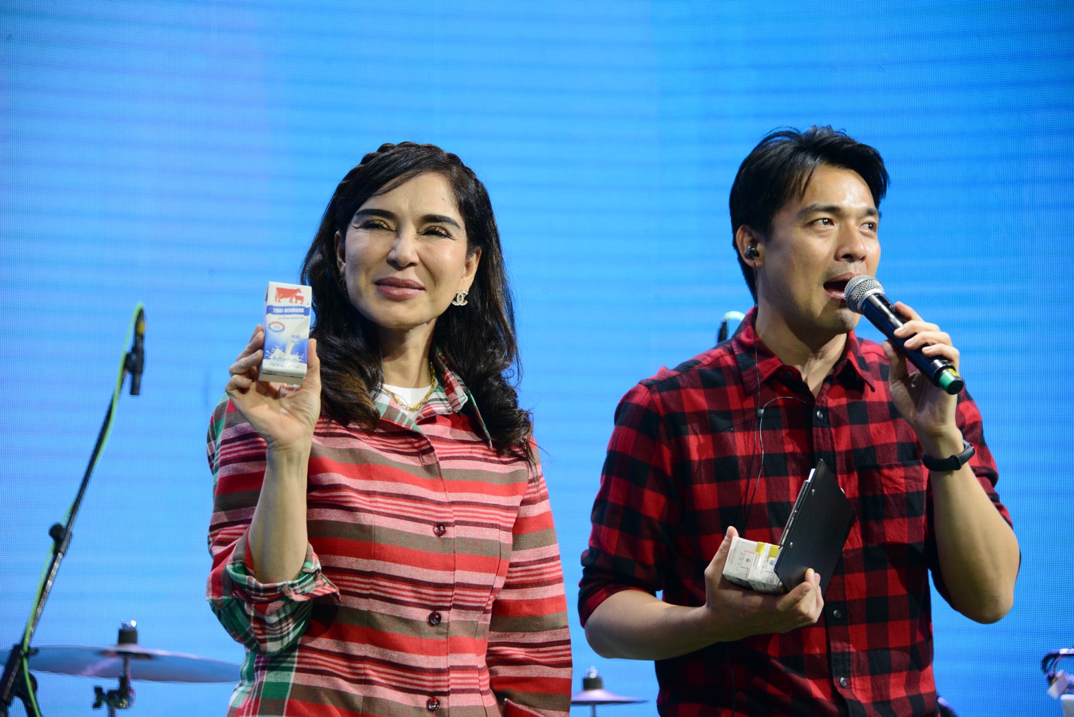 "รมช.มนัญญา" เชิญชวนคนไทย ดื่มนมดีนมโคแท้100% ไทย-เดนมาร์ค ดื่มได้ทุกวัน ช่วยหนุนเกษตรกรไทย