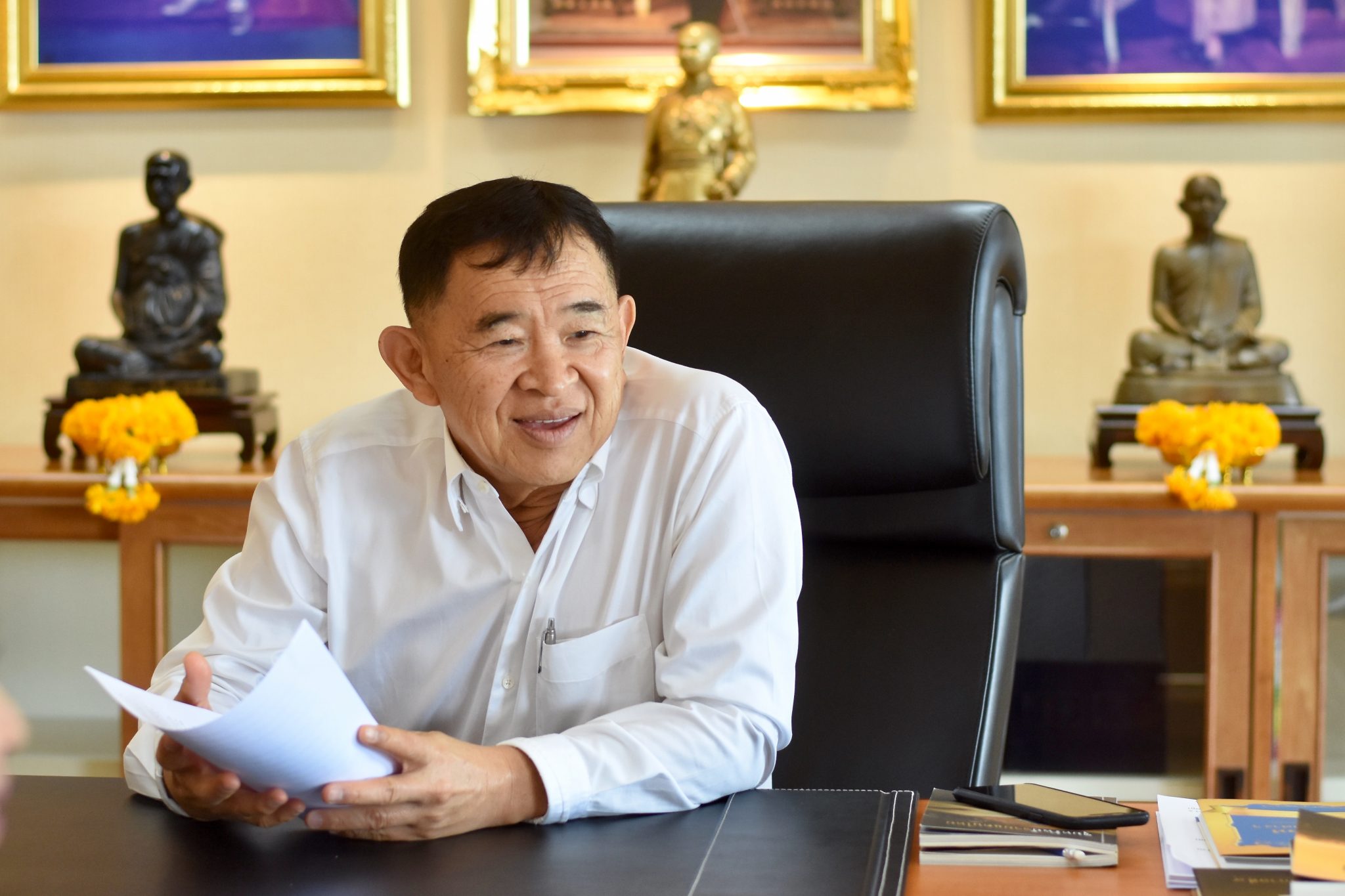 รมช.พาณิชย์ ​แนะ! ผู้บริโภค​ซื้อ-ขายทองคำอย่างรอบคอบ