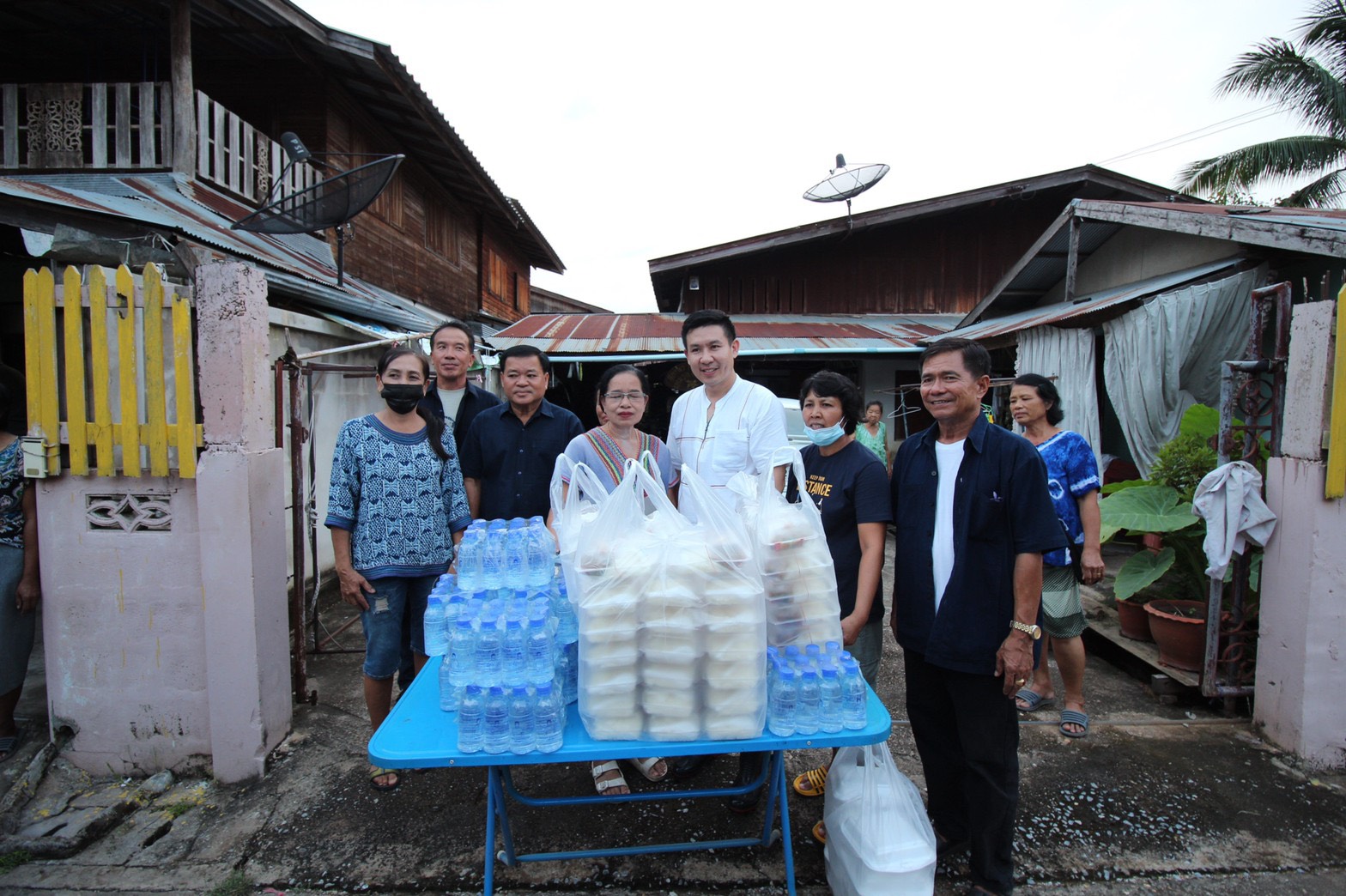 ‘ส.ส.เอกการ’ ห่วงใยประชาชน ลงพื้นที่สำรวจความเสียหายและให้กำลังใจพี่น้องผู้ประสบอุทกภัย จ.แพร่