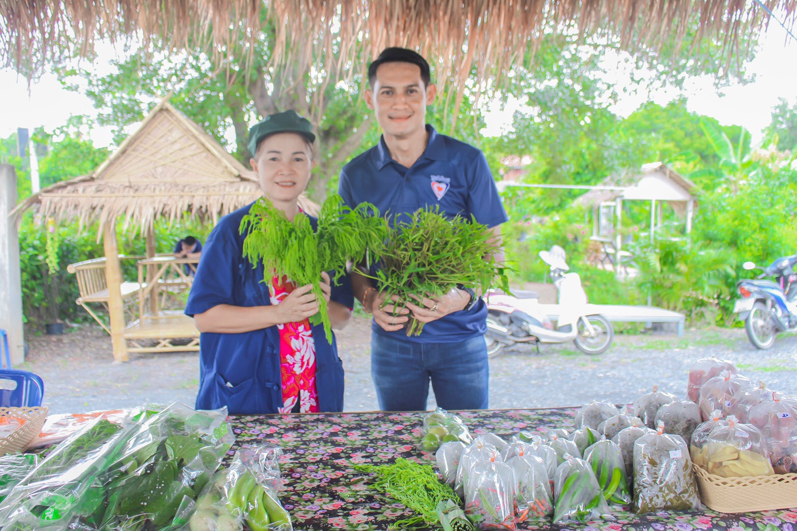 "ส.ส.เอ้ พิษณุ" ลงพื้นที่ คลองห้า อ.คลองหลวง พร้อมสนับสนุนสินค้าชุมชน คาด ! เป็นจุดเช็คอินแห่งใหม่ของชาวปทุมธานี