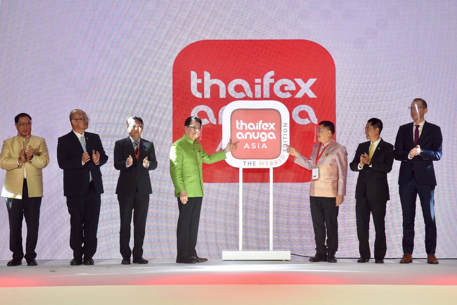 รับมือส่งออก! รมช.พาณิชย์ ร่วมงานแสดงสินค้าเกษตร-อาหาร ระดับโลก THAIFEX–ANUGA ASIA 2020 ต้นแบบ “The Hybrid Edition” นำอาหารไทยสู่ตลาดโลก พร้อมจับมือ 4 กระทรวง MOU มาตรฐานความปลอดภัยอาหารจากโควิด-19 