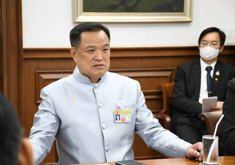"อนุทิน" กำชับ สปสช.ดูแลรักษาสิทธิประชาชน หลังยกเลิกสัญญา "คลินิกชุมชนอบอุ่น" ที่พบการทุจริต