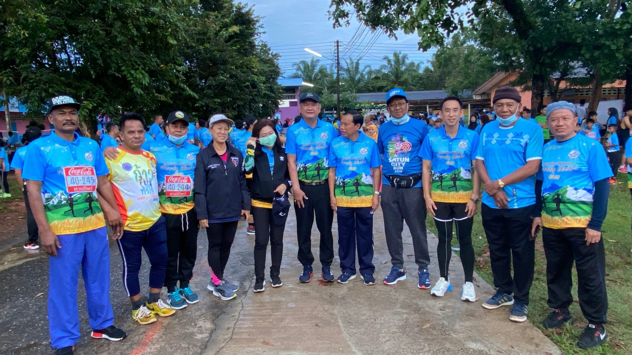 "ส.ส.พิบูลย์ - ส.ส.วรศิษฎ์" จับมือร่วมงานวิ่งควนหม้อ มินิหอบ ณ สนามโรงเรียนบ้านใหม่ ต.ควนโพธิ์ อ.เมือง จ.สตูล