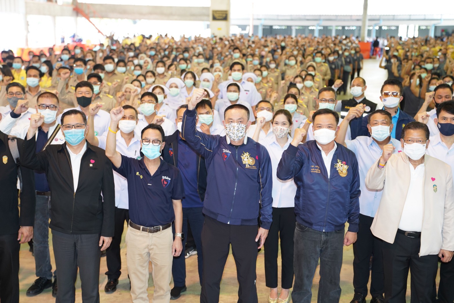 “อนุทิน” ลงพื้นที่ “ระนอง” ดูแนวทางรับมือด้านสาธารณสุข ปลุกประชาชนตั้งการ์ด หลังโควิด-19 ระบาดเมียนมาร์ เผย 21 ก.ย. ค่าตอบแทนพิเศษ ทยอยเข้าบัญชี อสม.