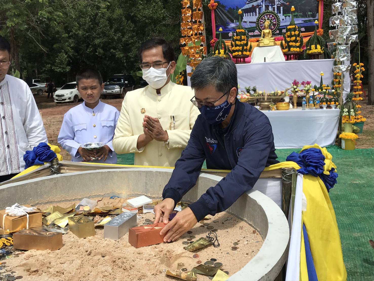 "ภูมิใจไทอำนาจ" ร่วมงานบุญสังฆทานและงานผ้าป่าสามัคคี ในพื้นที่ จ.อำนาจเจริญ
