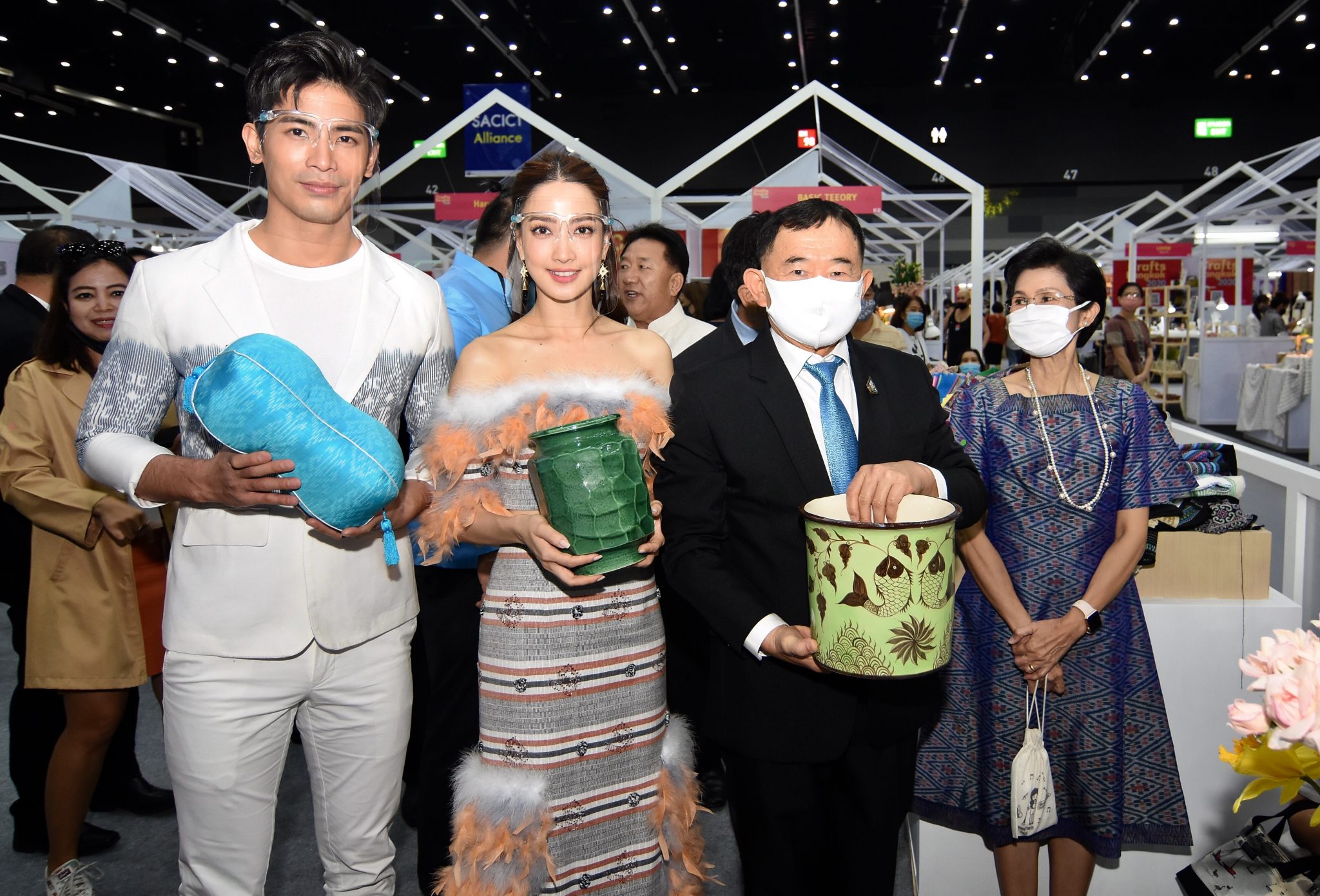 SACICT จัดงาน Crafts Bangkok 2020 อย่างยิ่งใหญ่เอาใจคนรักงานคราฟต์ ตอบโจทย์ผู้ที่กำลังมองหาธุรกิจจากงานคราฟต์ หวังช่วยขับเคลื่อนเศรษฐกิจฐานรากในประเทศ