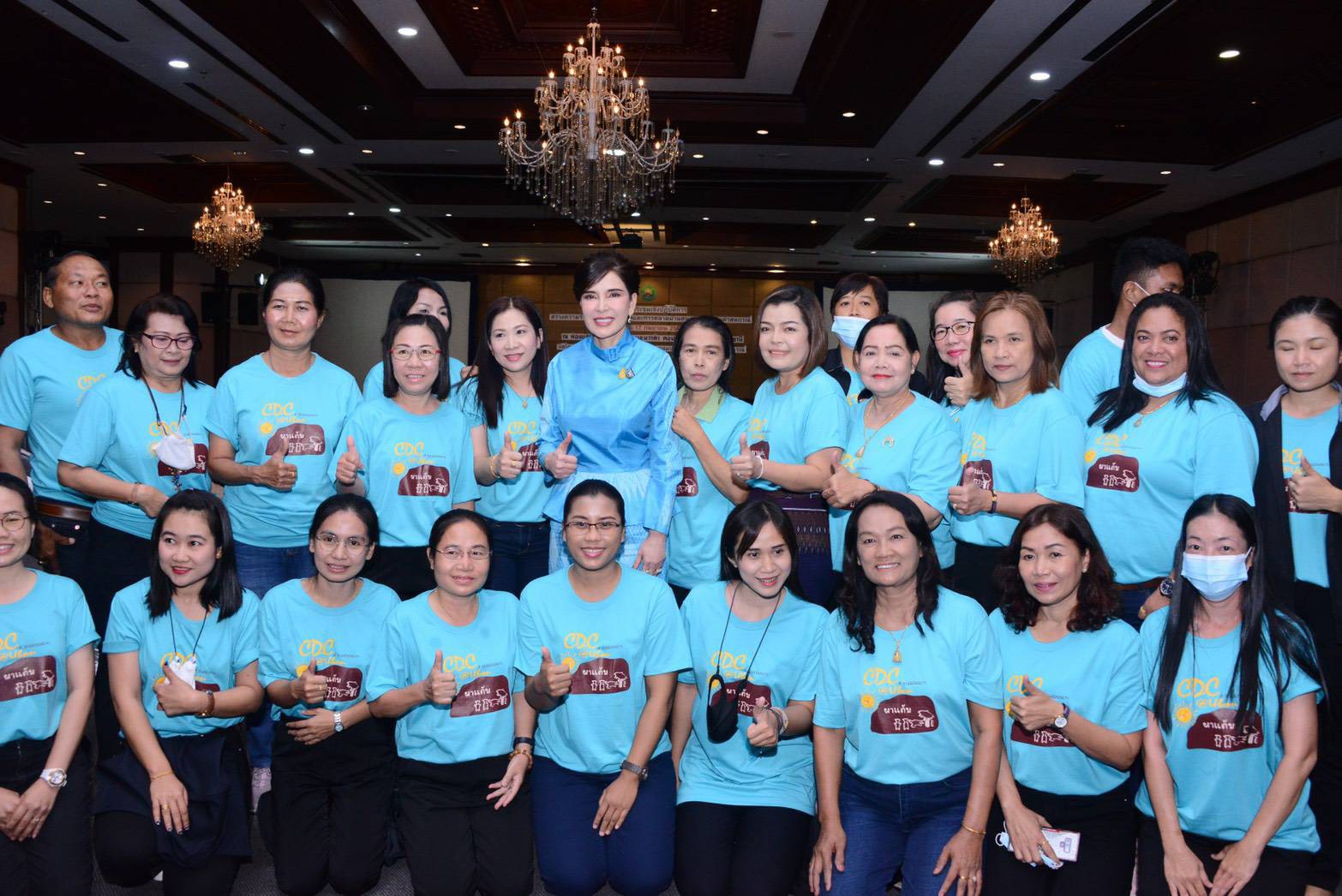 "รมช.มนัญญา" เปิดโครงการประชุมเชิงปฏิบัติการสร้างความร่วมมือด้านการผลิตและการตลาดผ่านศูนย์กระจายสินค้าสหกรณ์ 77 จังหวัด ณ จังหวัดอุบลราชธานี