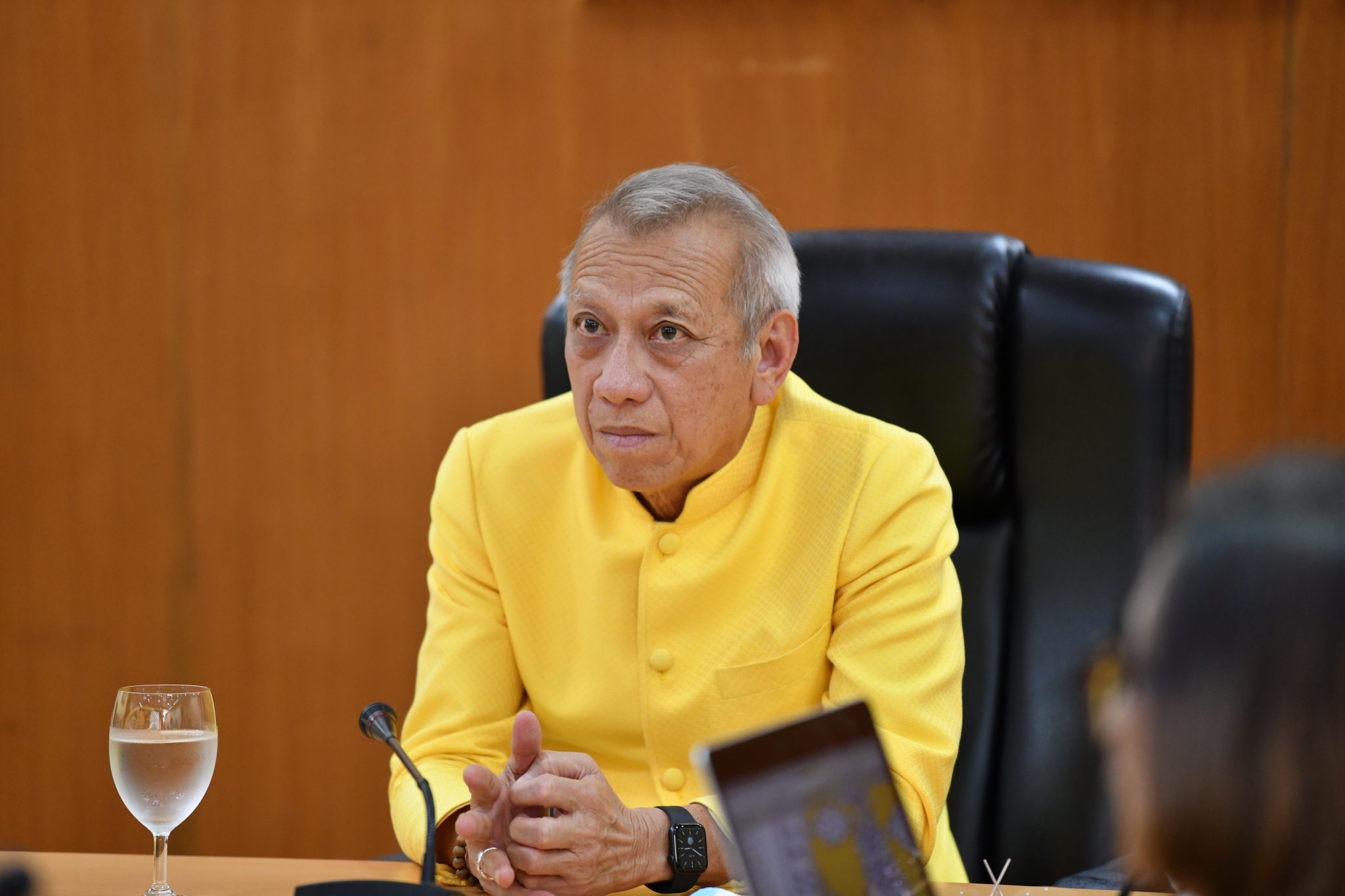 "รมว.พิพัฒน์ รัชกิจประการ" เป็นประธานการประชุมหารือเครื่องหมายตราสัญลักษณ์ (Logo) ประจำกระทรวงท่องเที่ยวและกีฬา