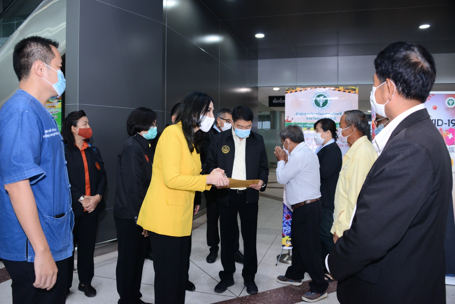 รมช.เกษตรฯ อนุญาตให้ประธาน​ชมรม​รักสหกรณ์​ออมทรัพย์​ครูอุบลราชธานี เข้าพบเพื่อยื่นหนังสือร้องเรียนและสรุปปัญหาในสหกรณ์​ออมทรัพย์​ครู​อุบลราชธานี