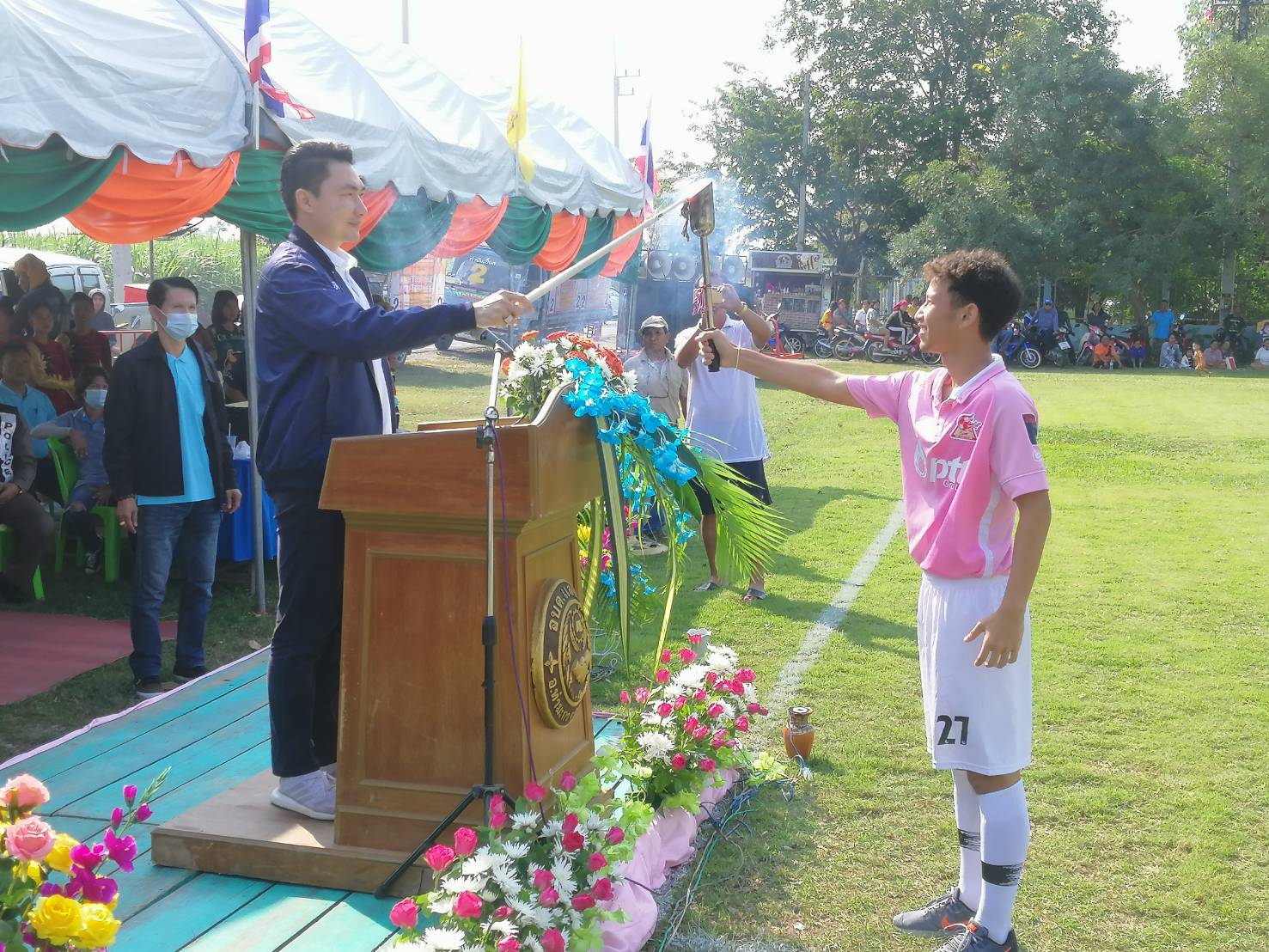 'ยศวัฒน์ มาไพศาลสิน' ส.ส.กาญจนบุรี เป็นประธา​น​เปิดงานกีฬา​ต้านยาเสพติด​ ต.แสนตอ​เกมส์ครั้งที่19 ณ อบต.แสนตอ 