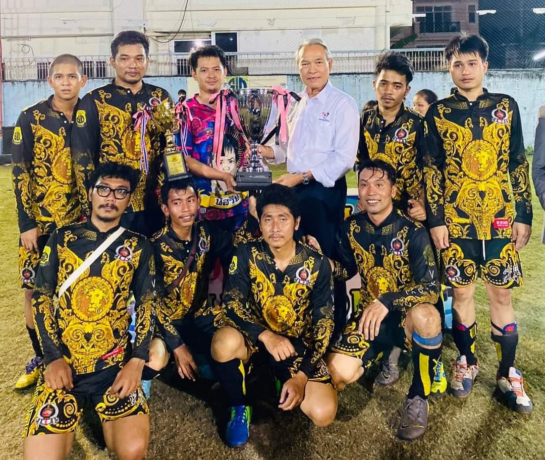 'ส.ส.มณฑล โพธิ์คาย' เป็นประธานมอบถ้วยรางวัล และปิดการแข่งขัน ร่วมพัฒนาบ้านป่าฟุตซอลลีก  & FA CUP 2020 ชุมชนร่วมพัฒนาบ้านป่า เขตสวนหลวง