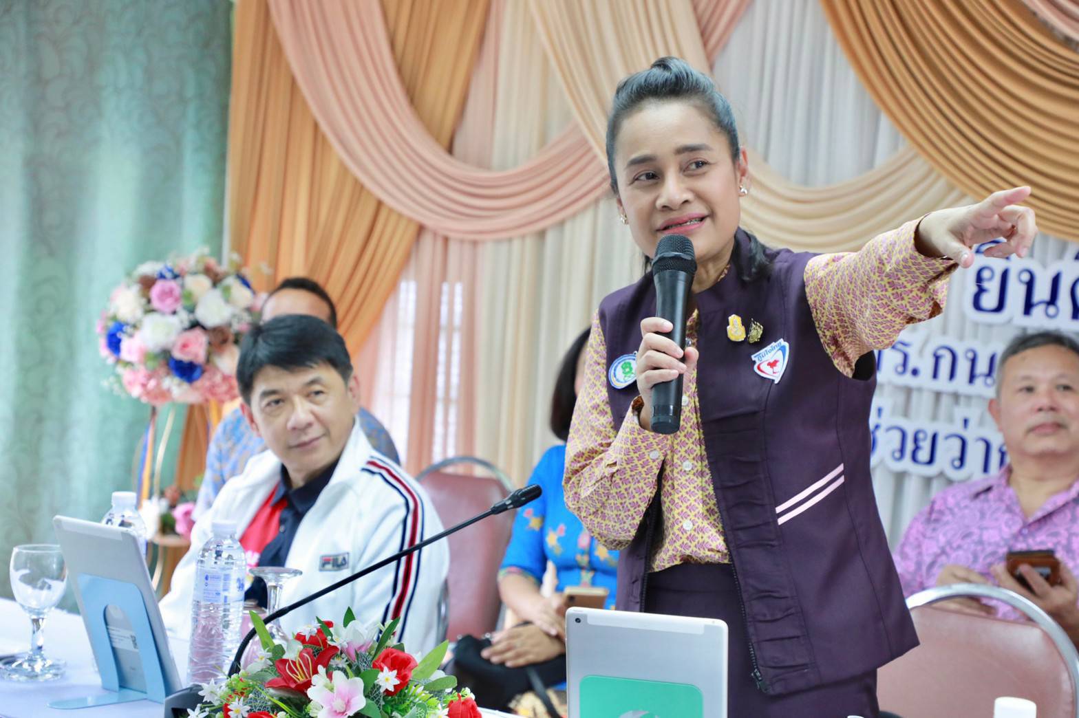 "รมต.กนกวรรณ วิลาวัลย์" รมช.ศึกษาธิการ ผนึกกำลัง "ส.ส.สฤษฏ์พงษ์" ทลายข้อจำกัดพื้นที่ปลายพระยา เชื่อการศึกษาสร้างงาน-สร้างอาชีพ- นำรายได้สู่ชุมชน